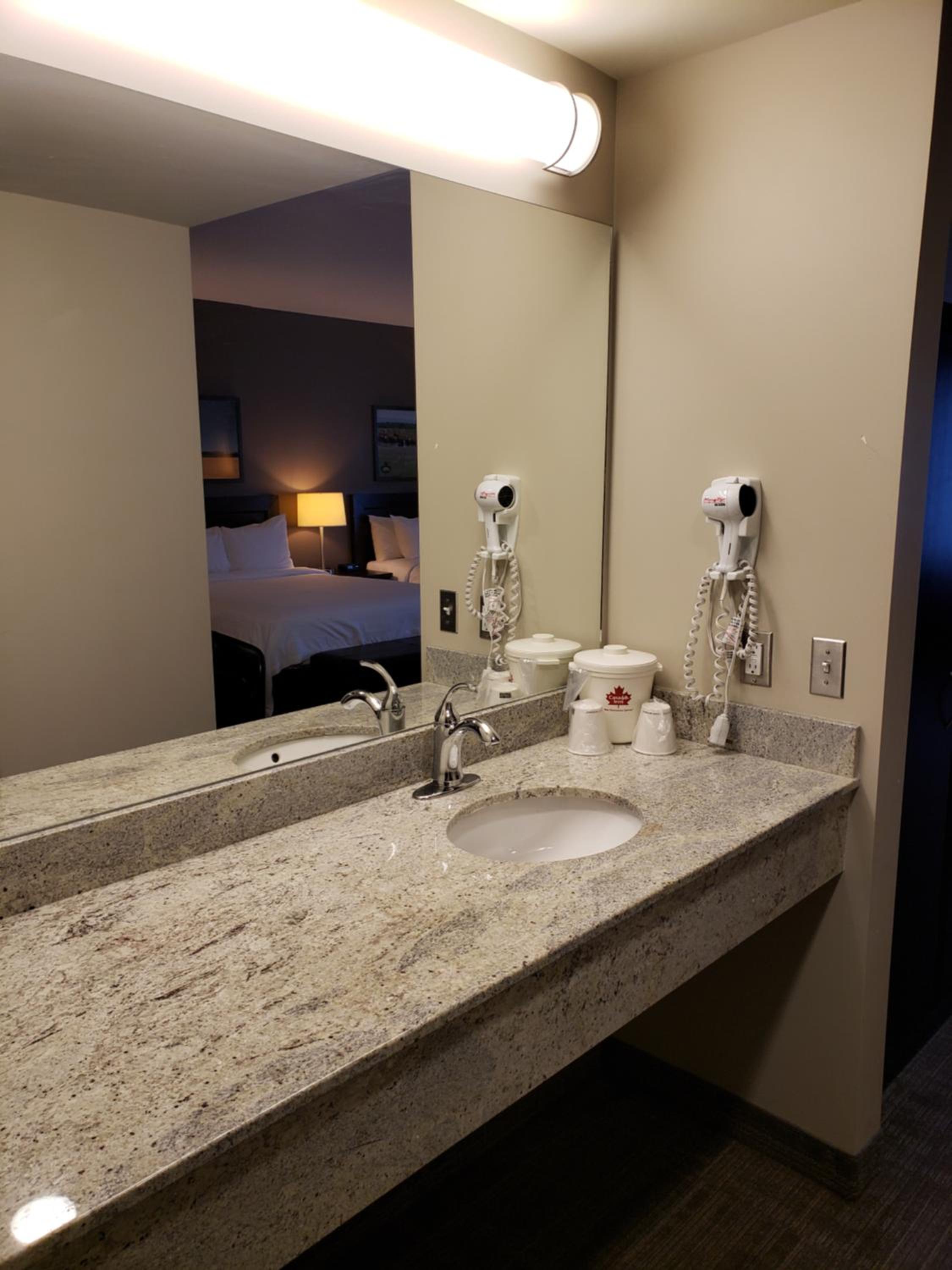 Deluxe Queen Room photo 2