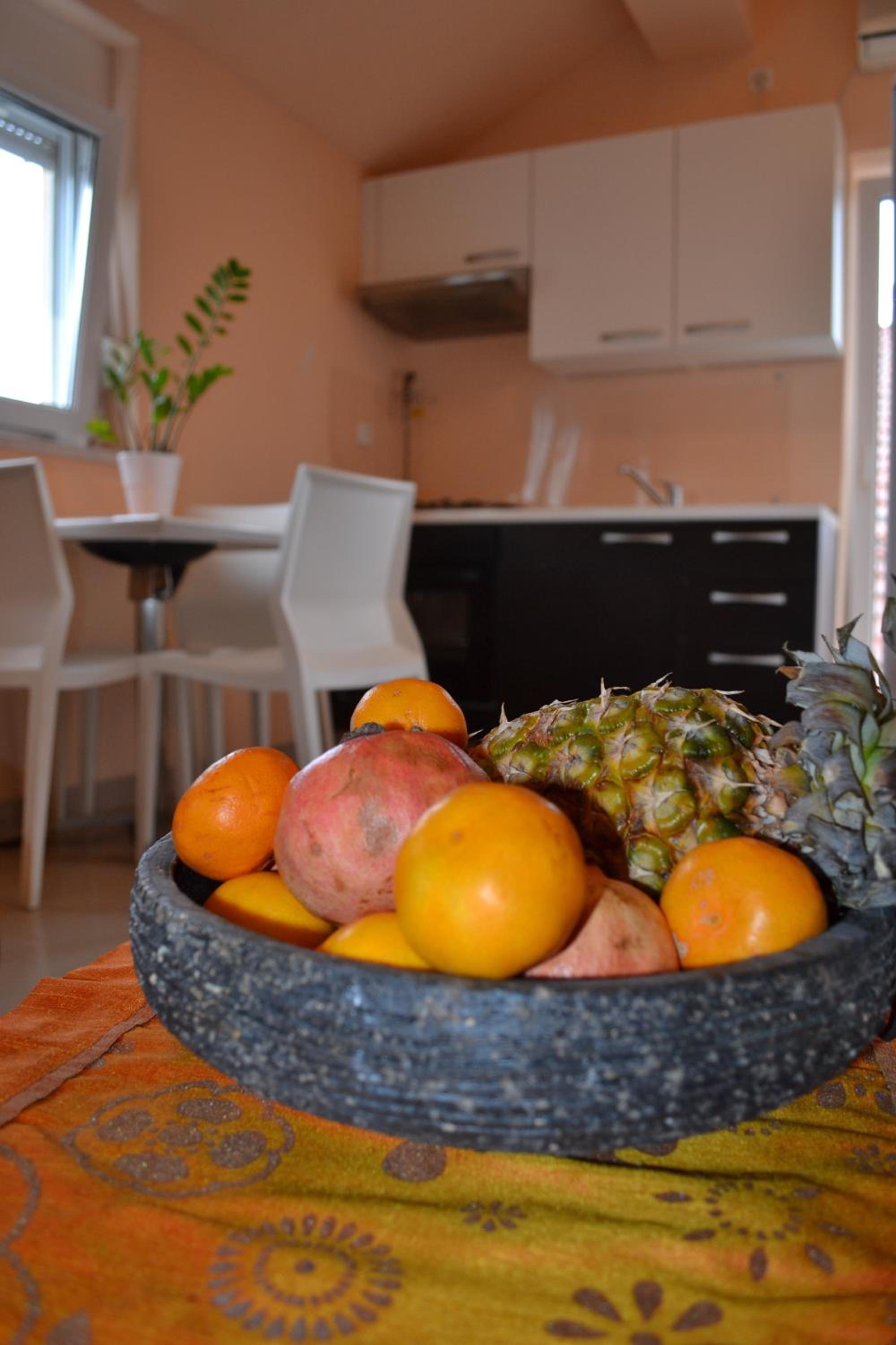 One-Bedroom Apartment with Terrace - Photo 2