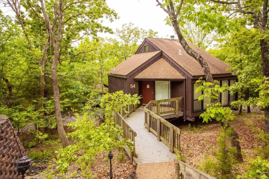 Three-Bedroom House photo 2