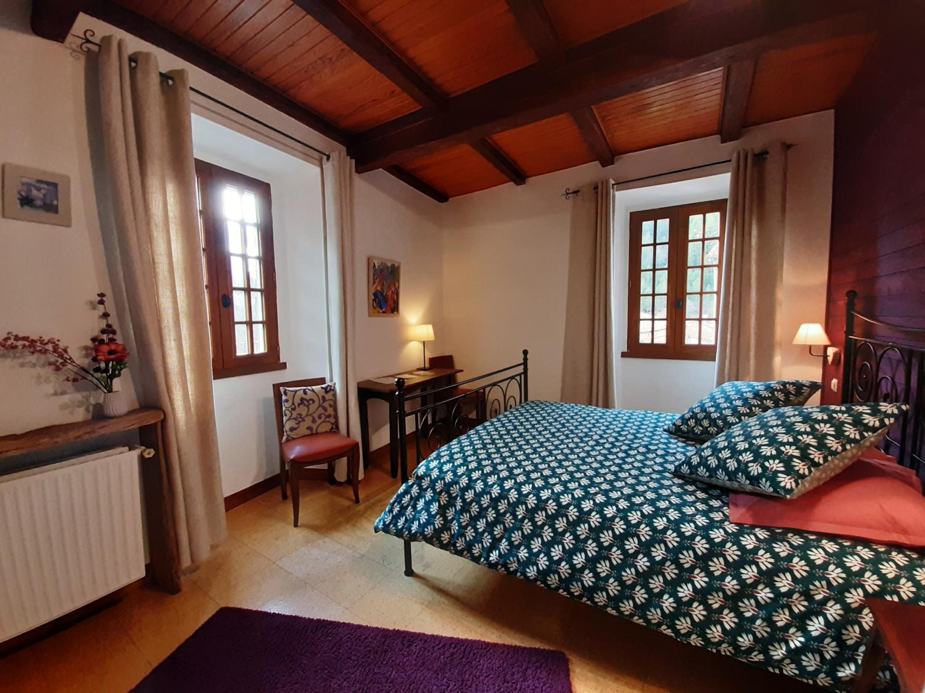 Double Room - Photo 10