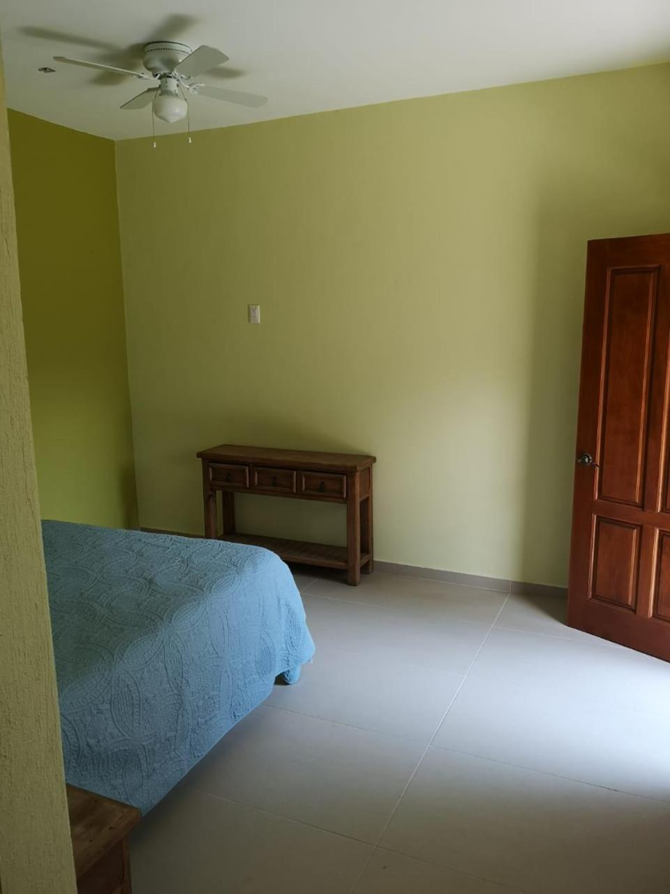 Standard Double Room - Photo 4