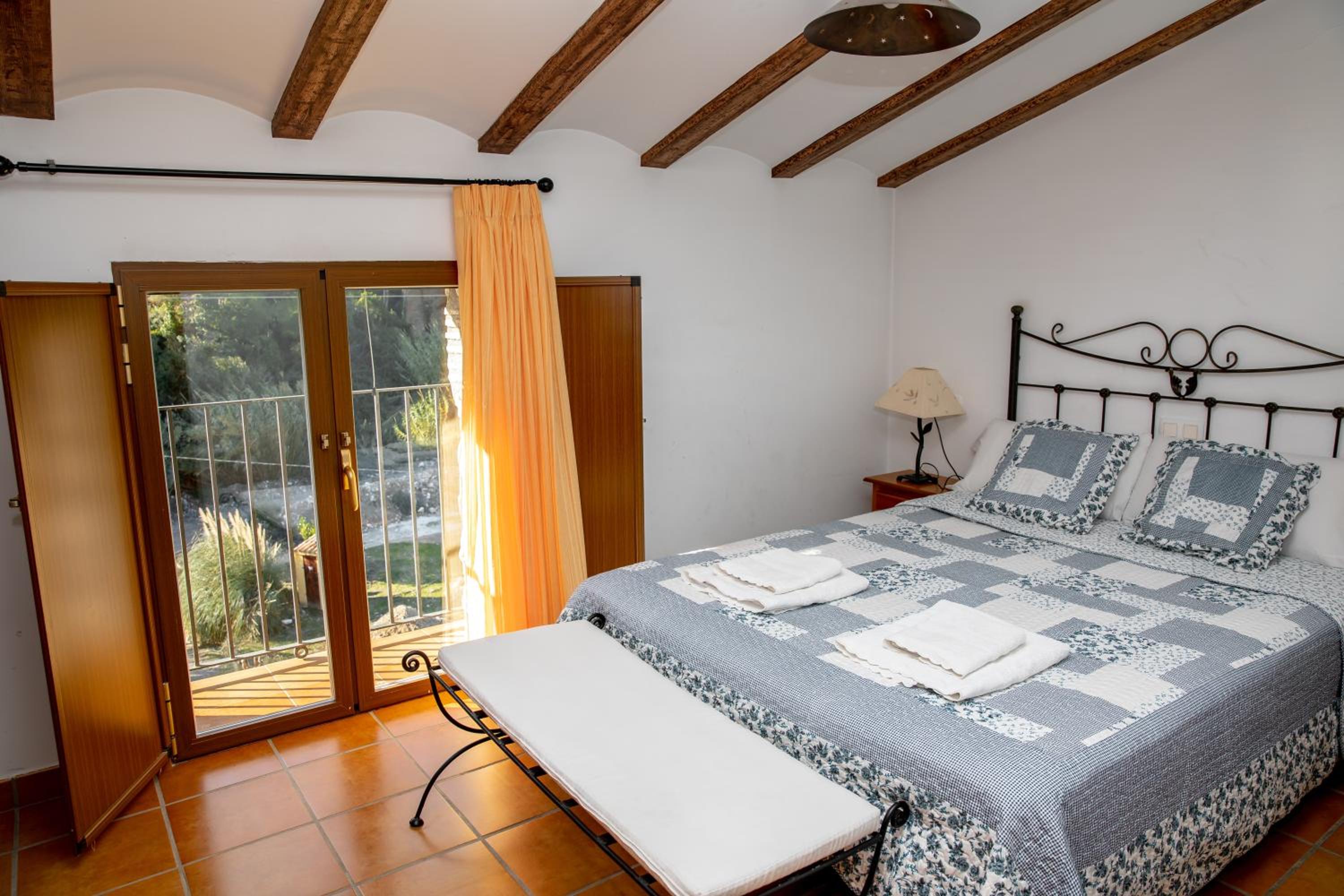 Four-Bedroom House photo 3