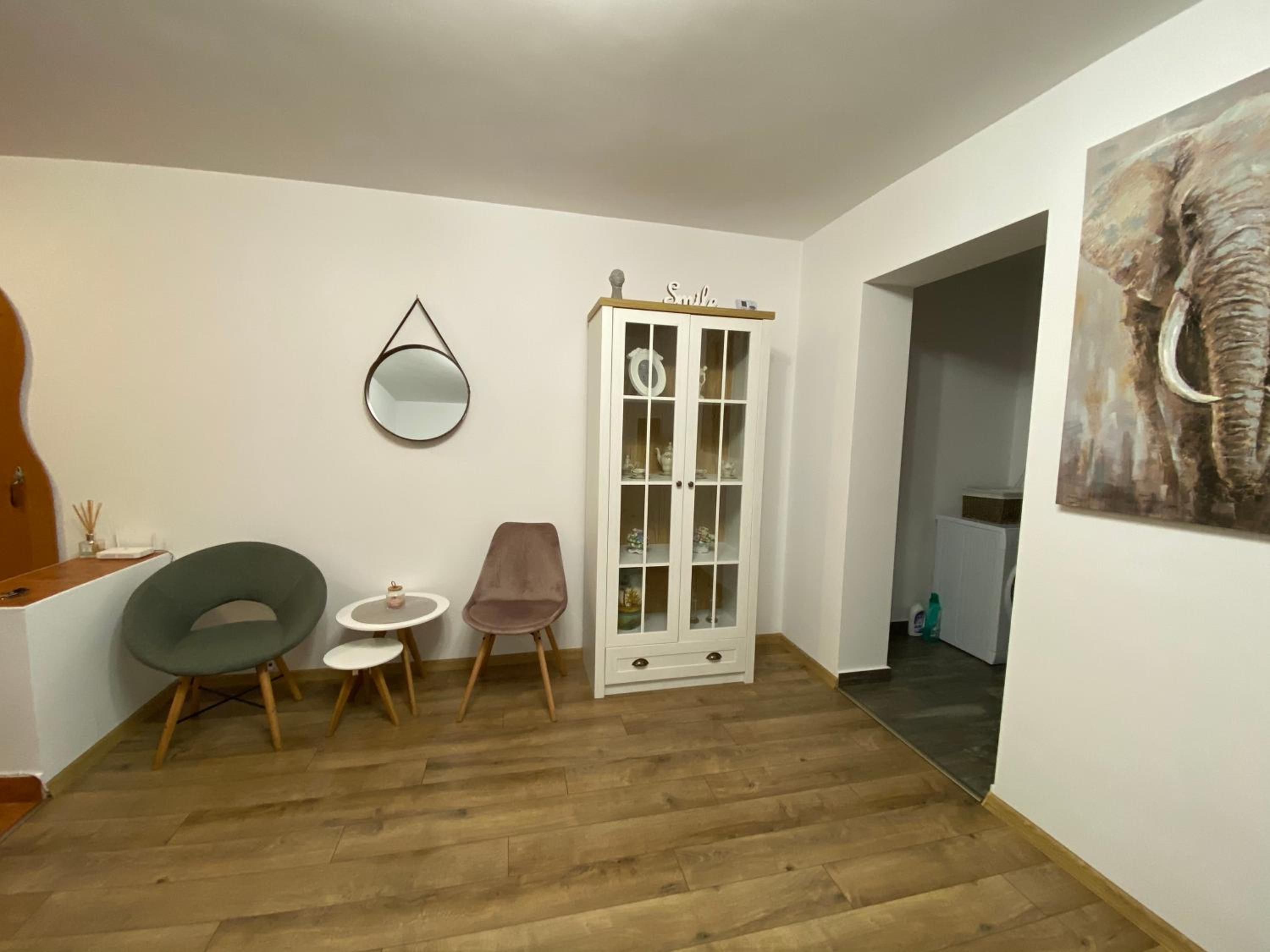 One-Bedroom Apartment - Photo 13