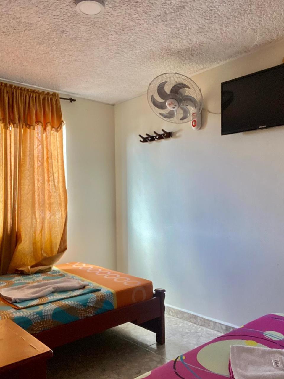 Twin Room with Private Bathroom photo 2