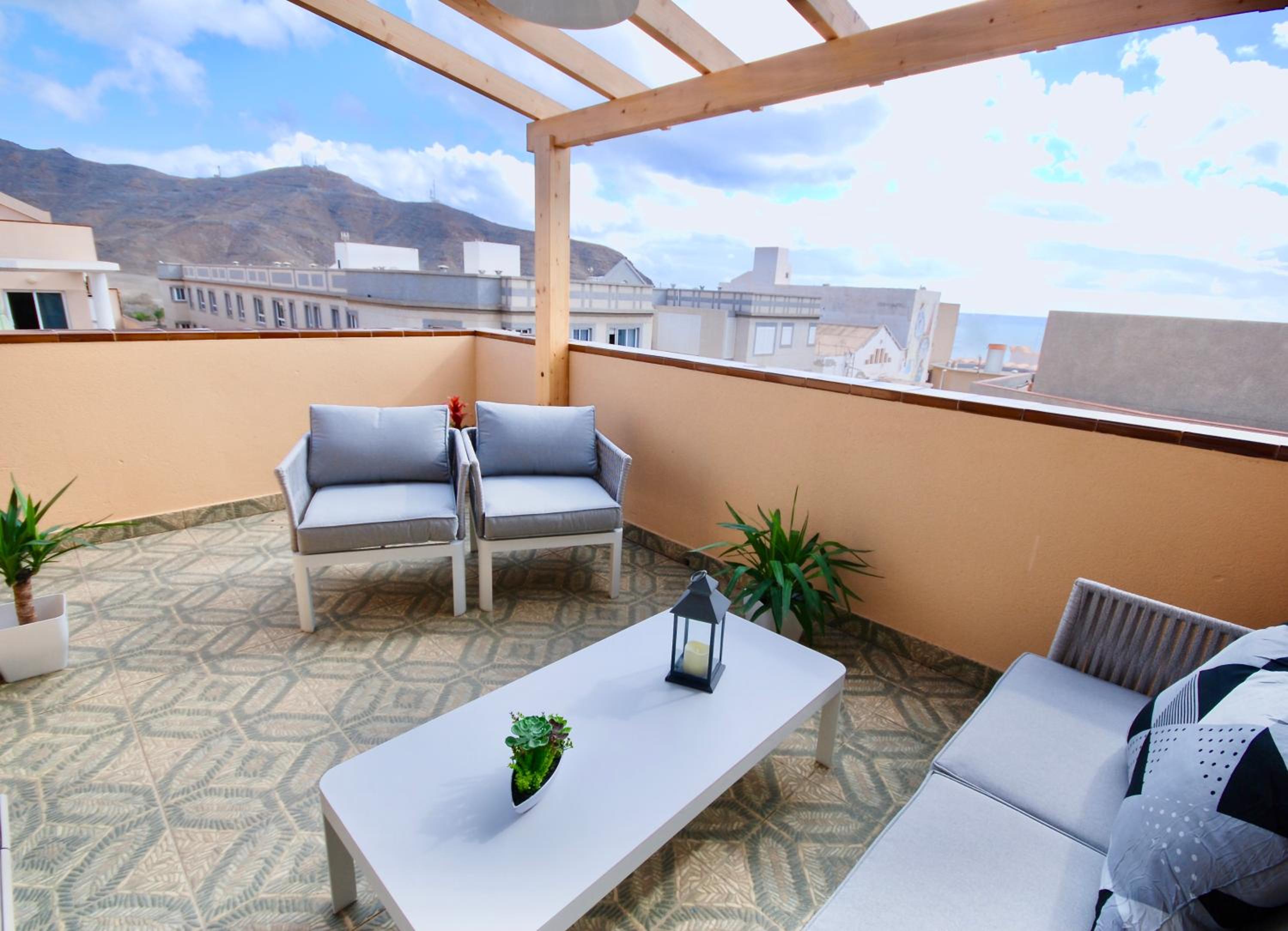 Penthouse Apartment - Photo 9