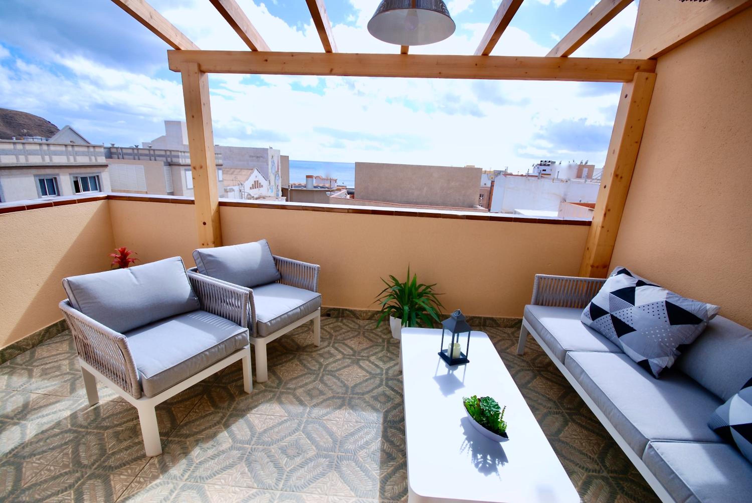 Penthouse Apartment - Photo 7