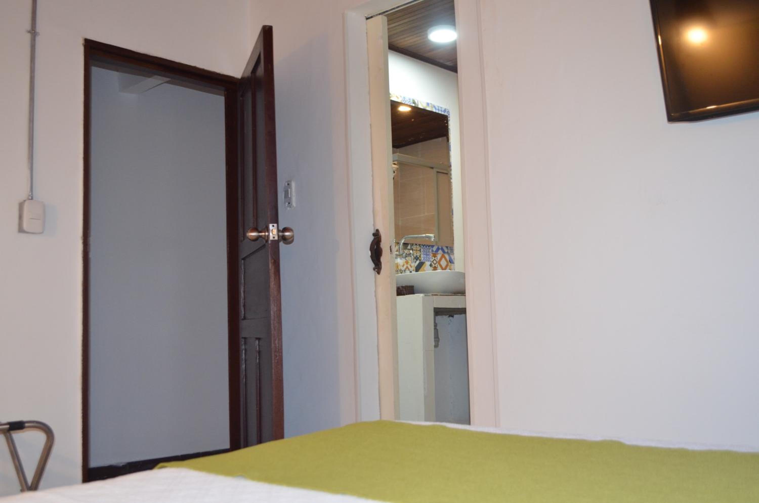 Standard Double Room photo 3