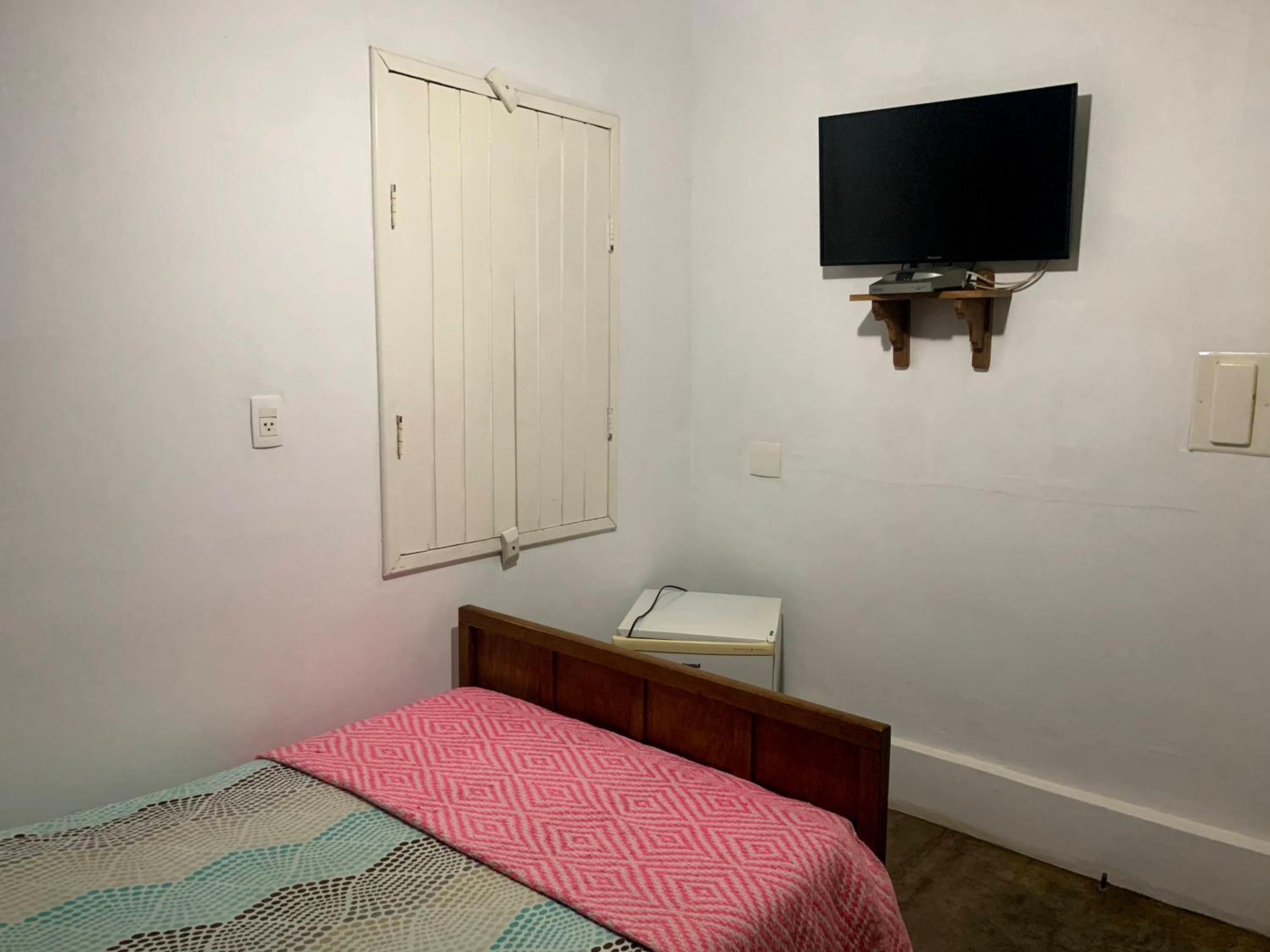 Economy Double Room photo 2