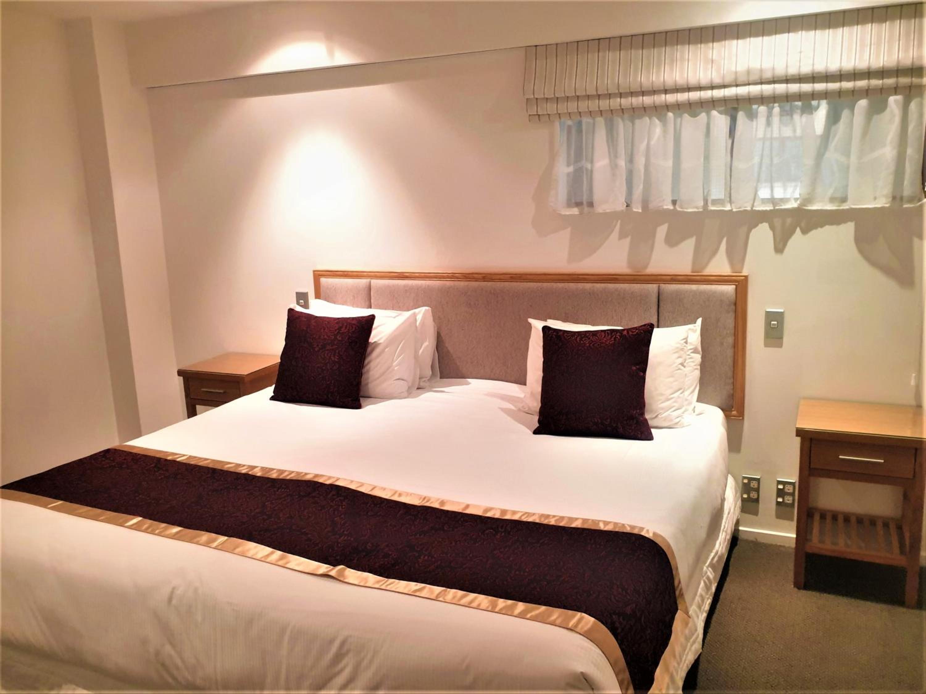 Superior One-Bedroom Apartment