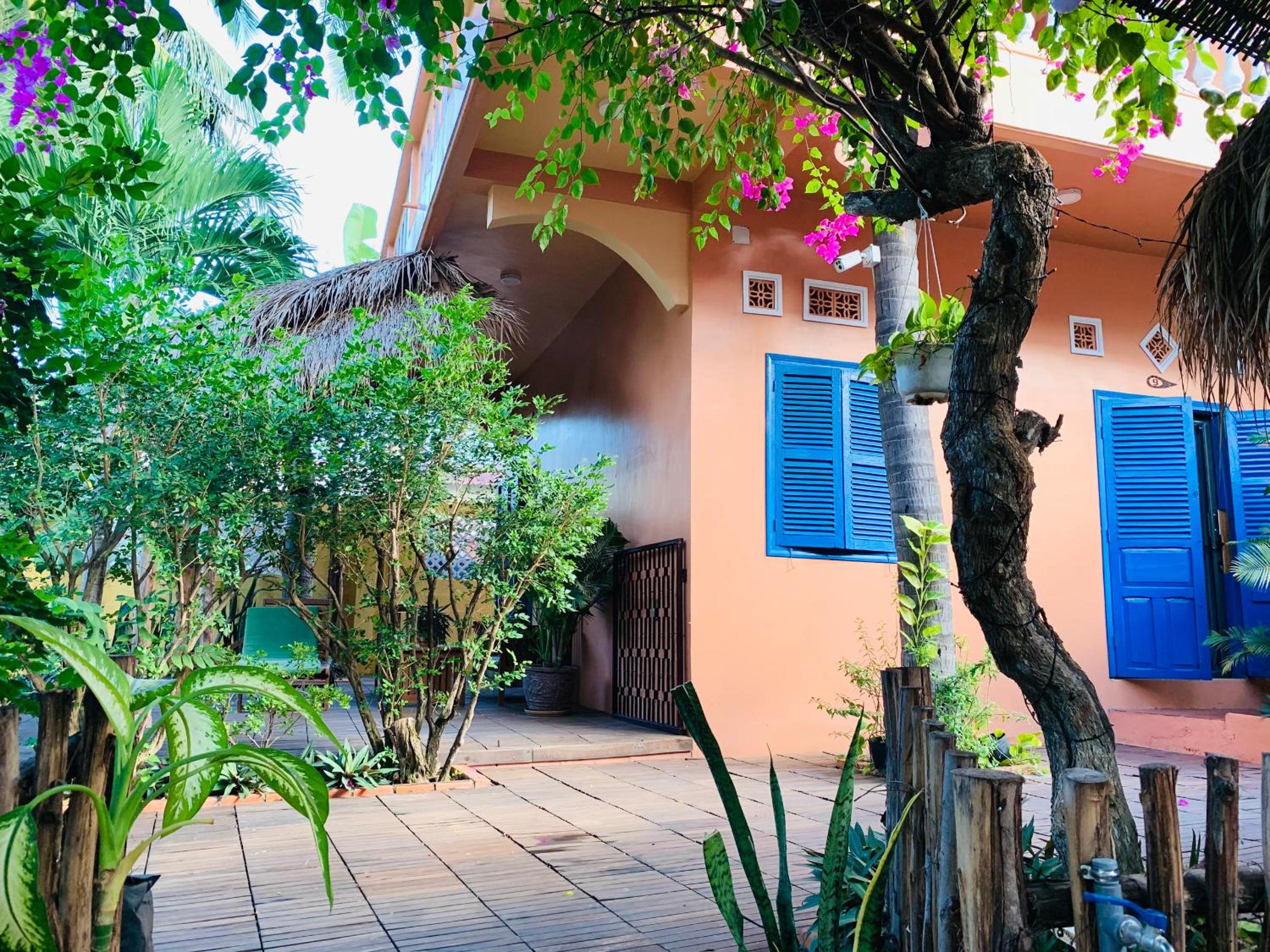 Triple Room with Patio - Ground Floor photo 3