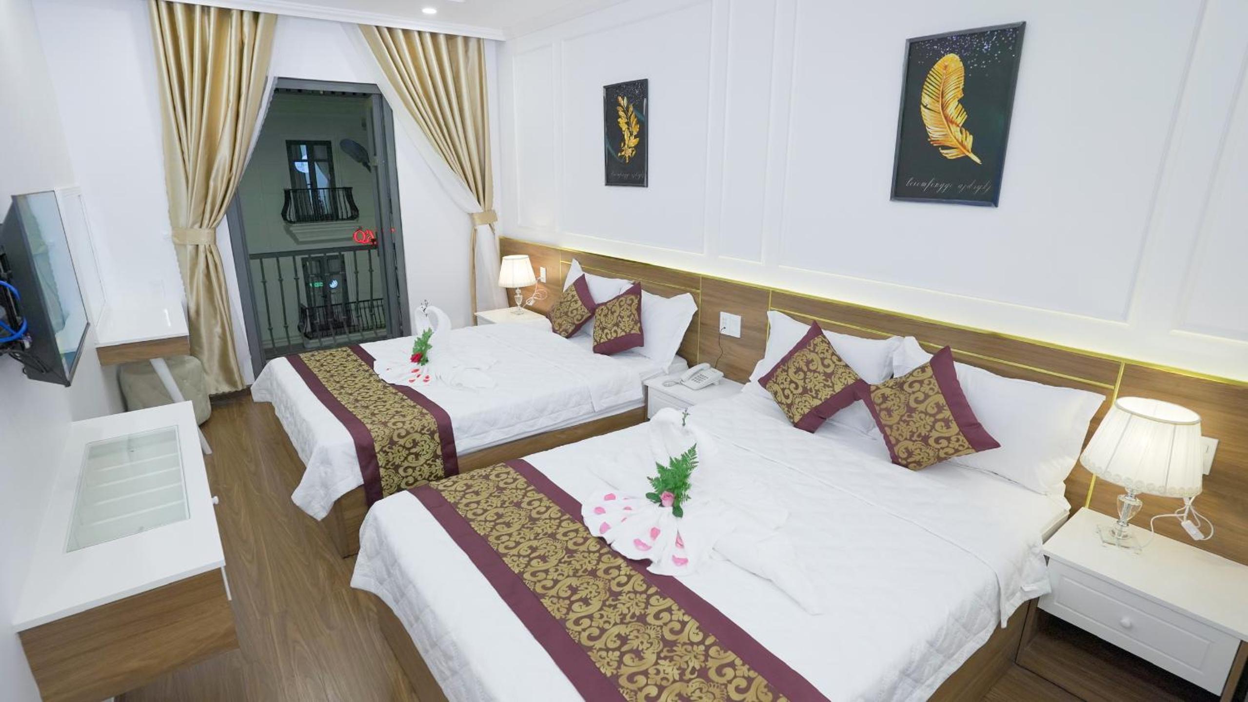 Quadruple Room with Balcony