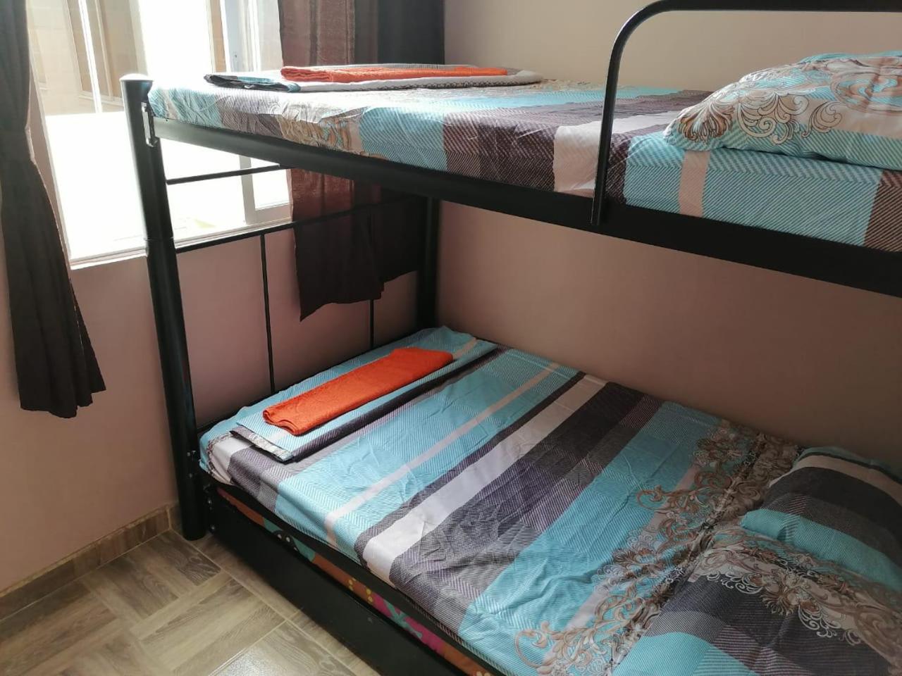 Three-Bedroom House photo 2