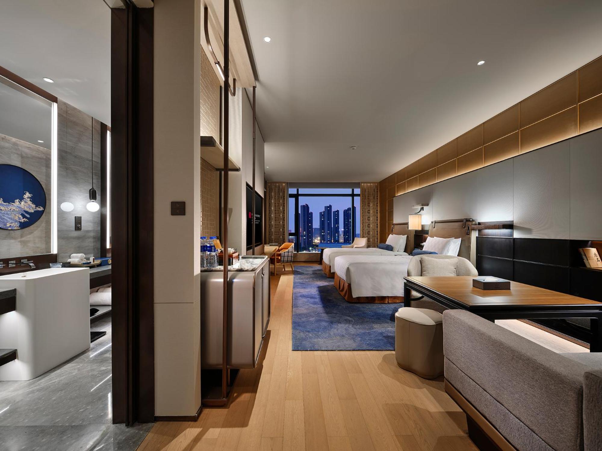 Premium Twin Room with River View and Lounge Access - Photo 1
