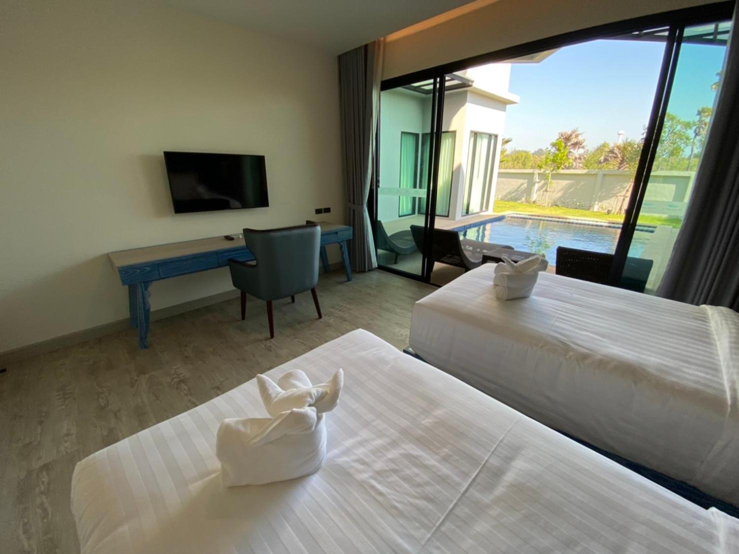Villa with Private Pool photo 2