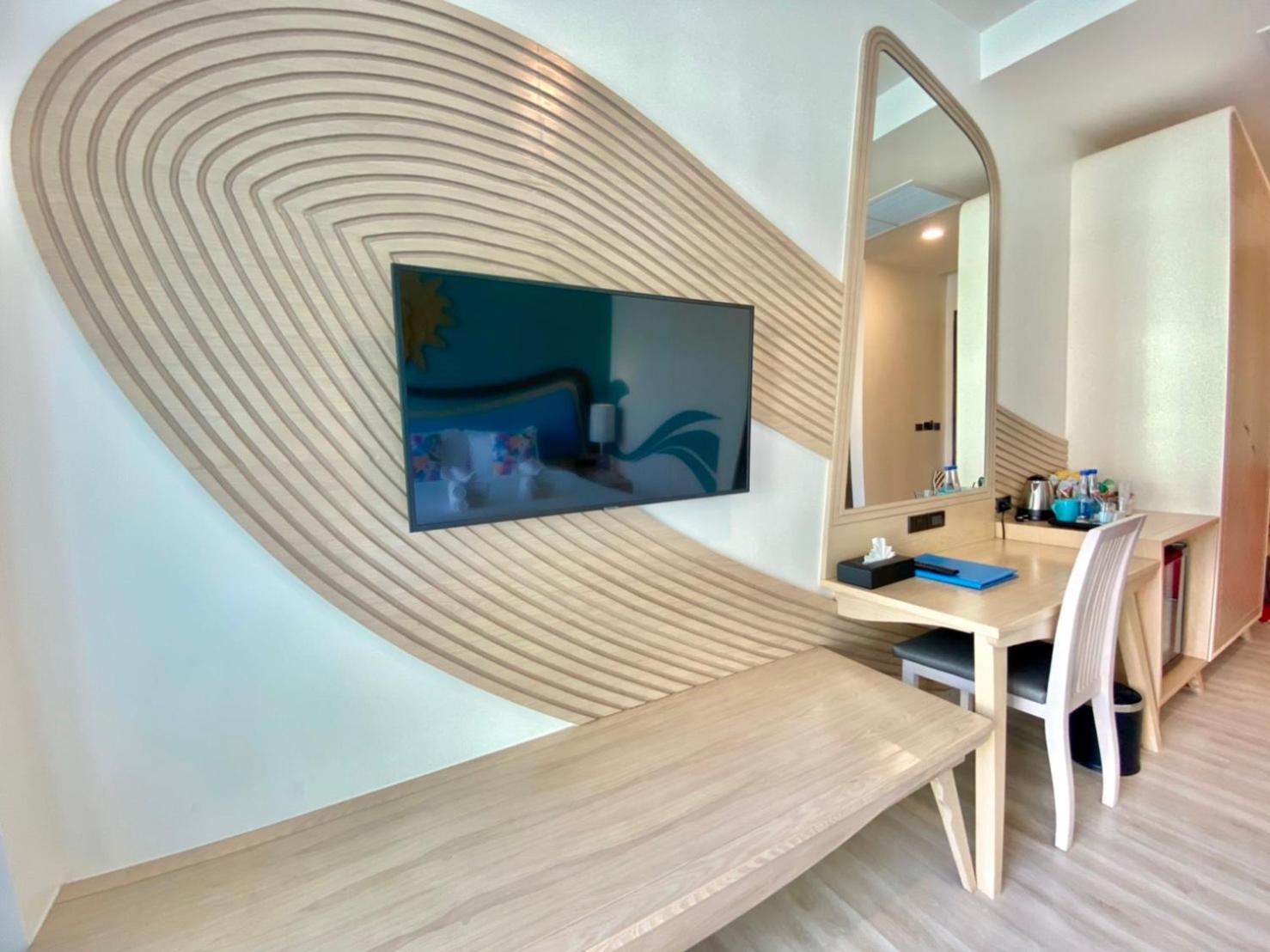 Double or Twin Room with Swimming Pool Access photo 2