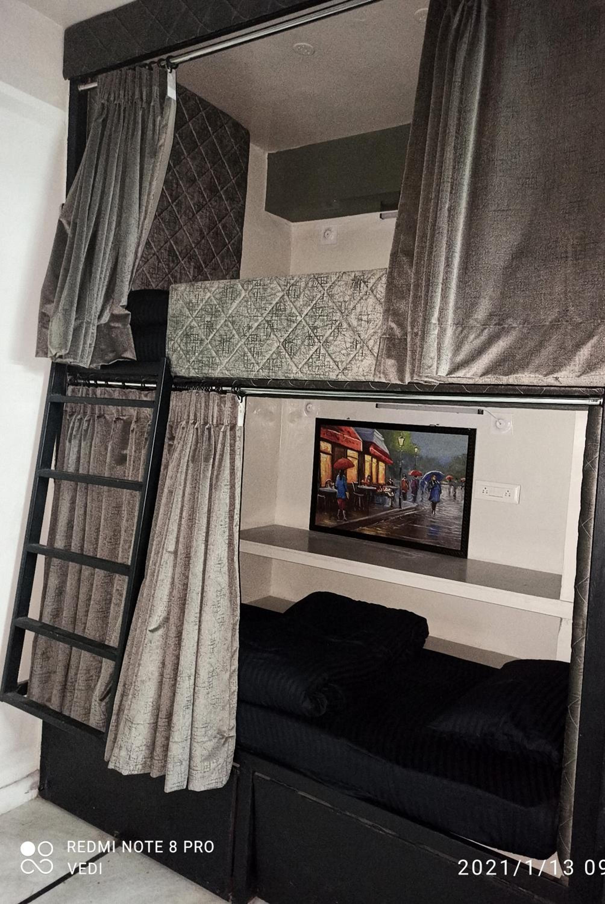 Triple Room with Shared Bathroom photo 2