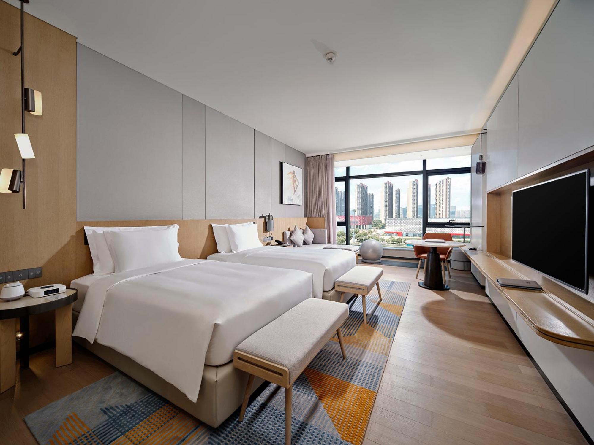 Premium King Room with Stadium View - Photo 1