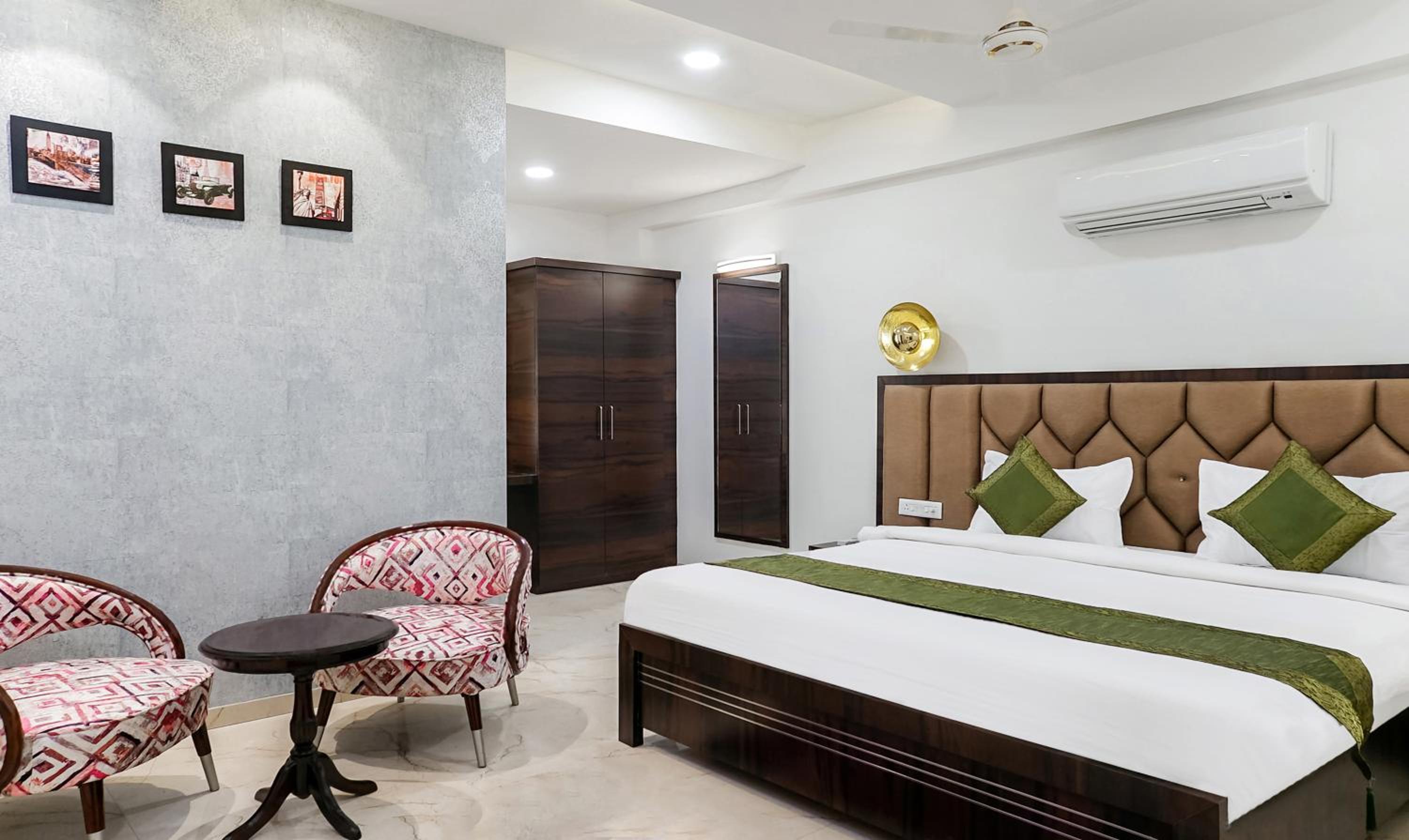 Standard Double or Twin Room - Photo 2