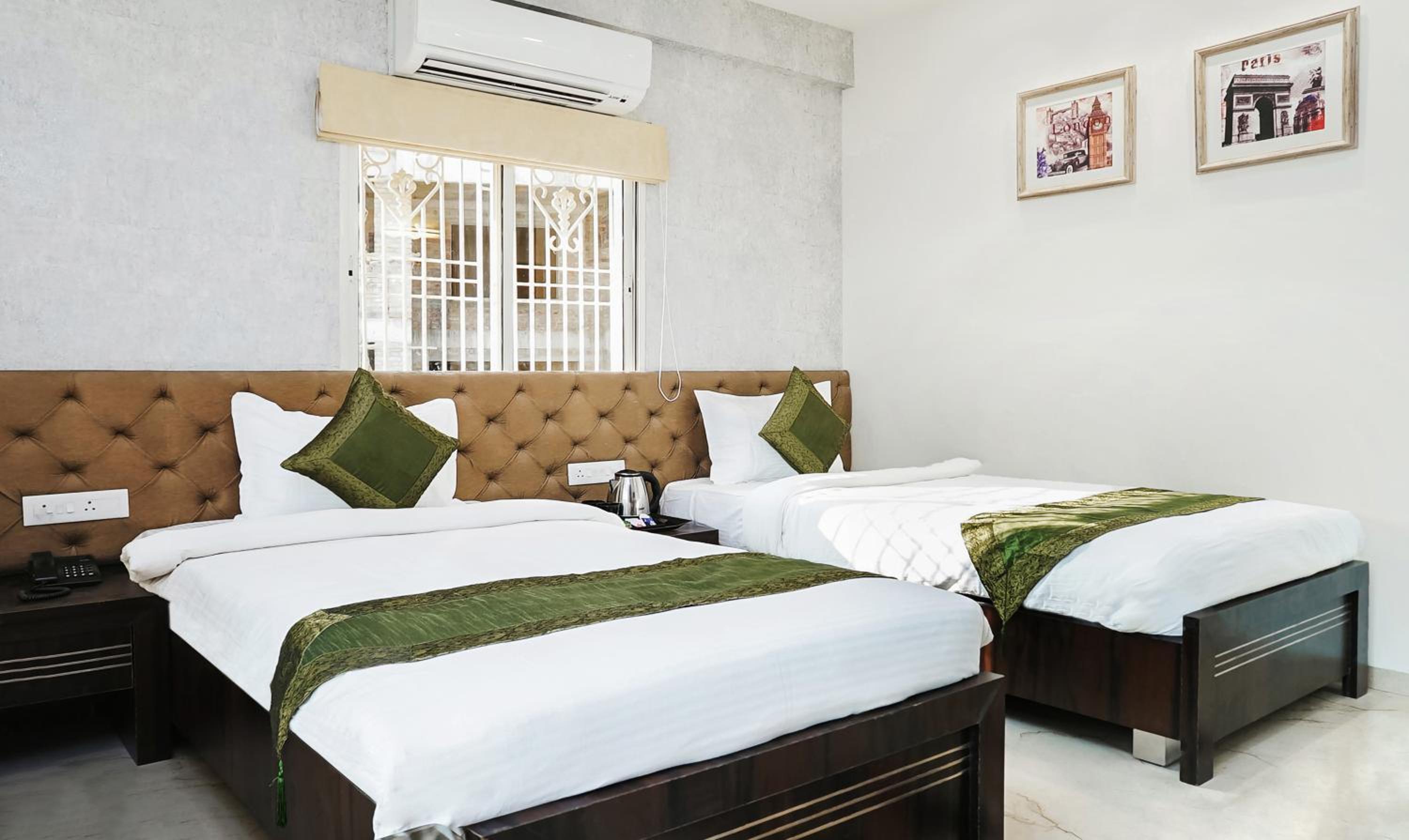 Standard Double or Twin Room - Photo 15