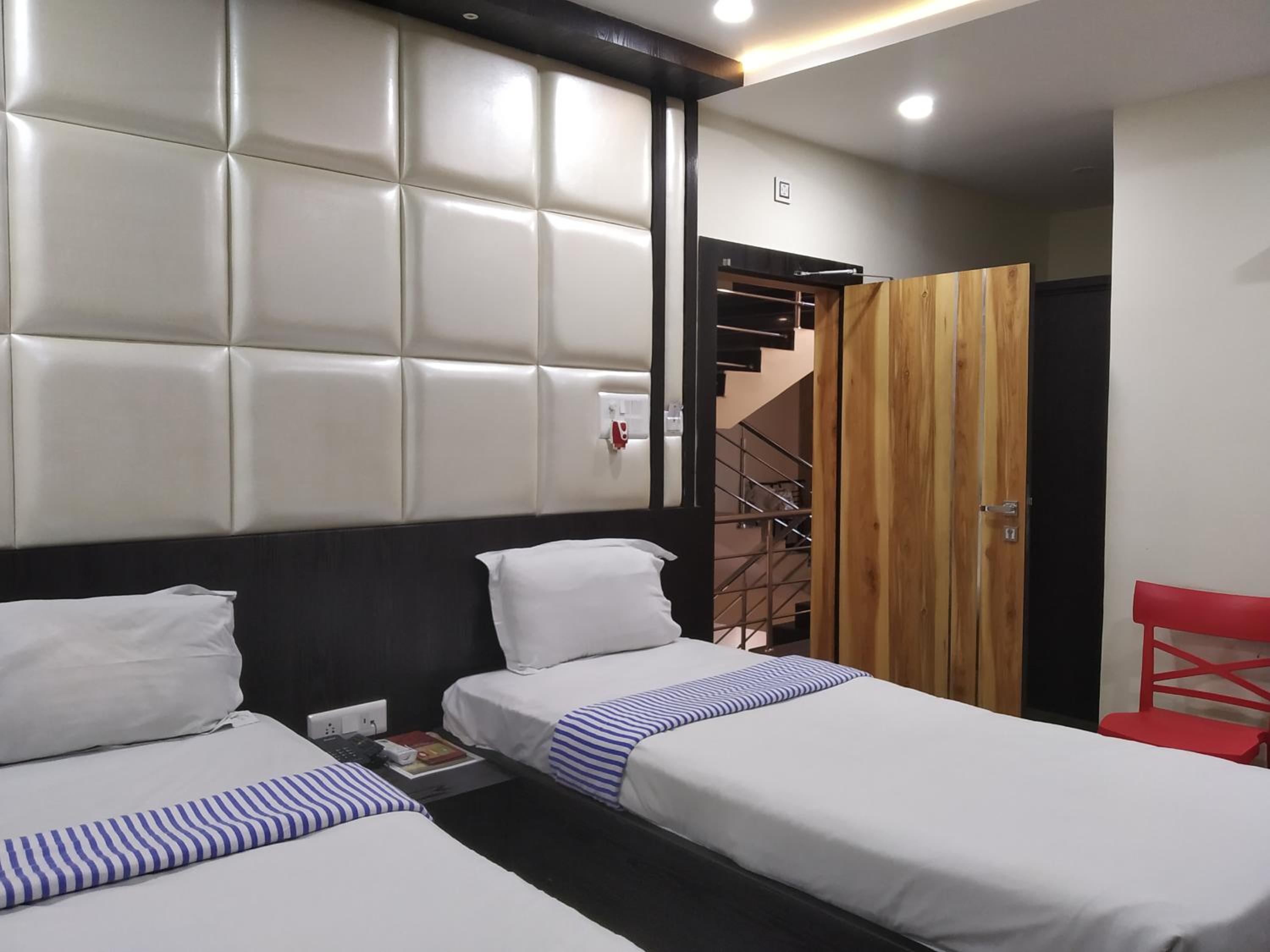 Deluxe Double Room photo 3