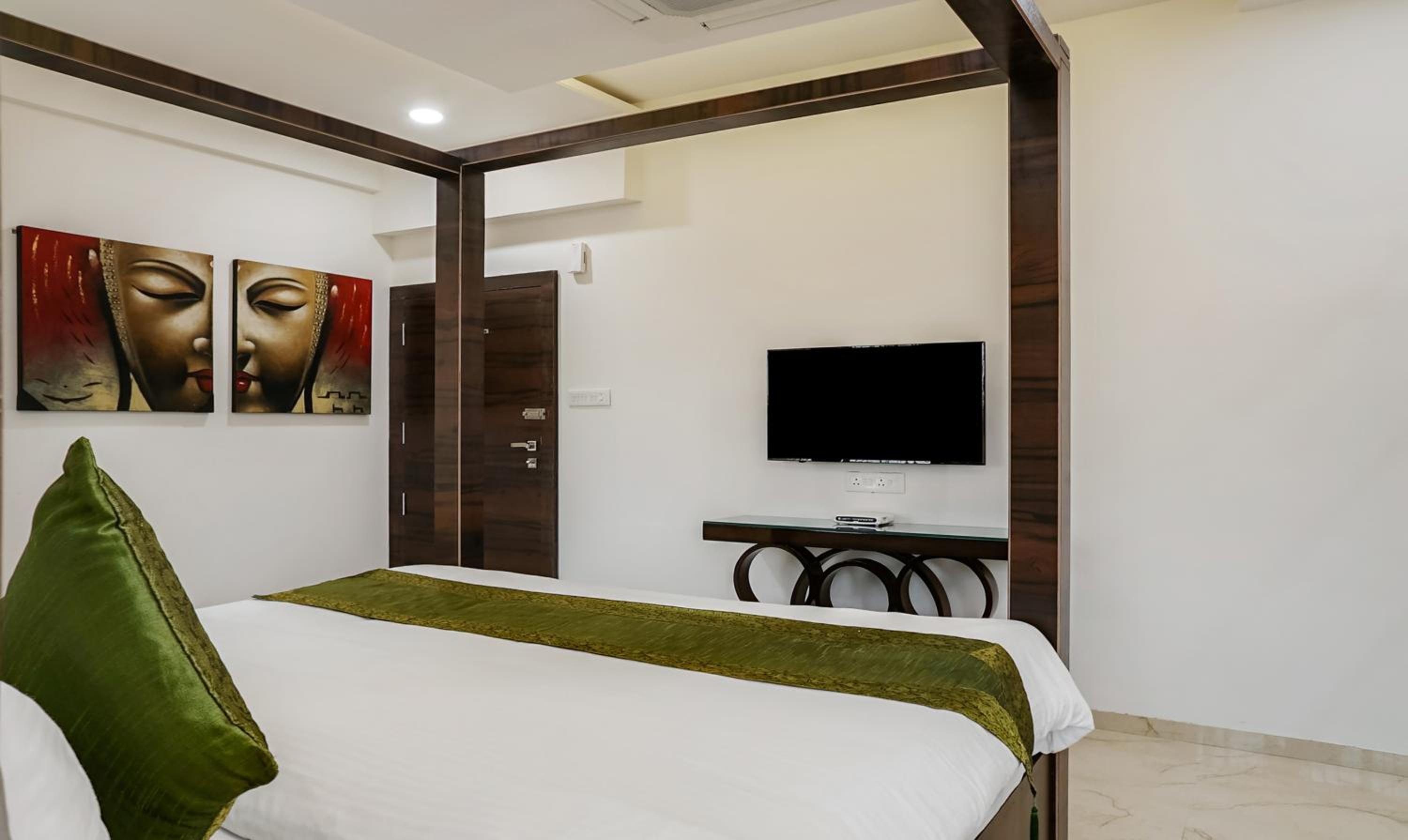Deluxe Double Room - Photo 7