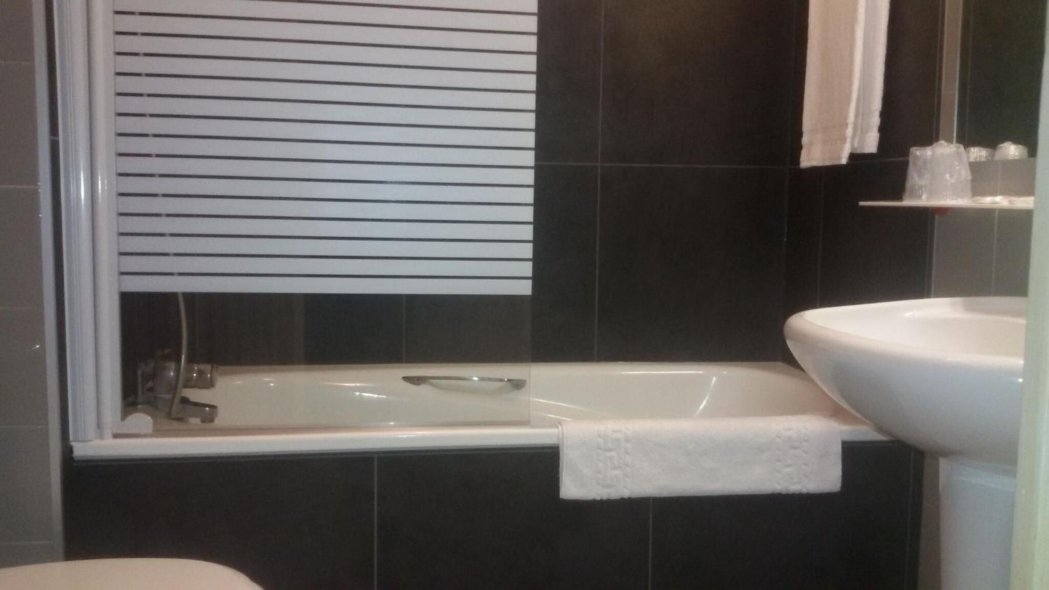 Standard Quadruple Room - Photo 2