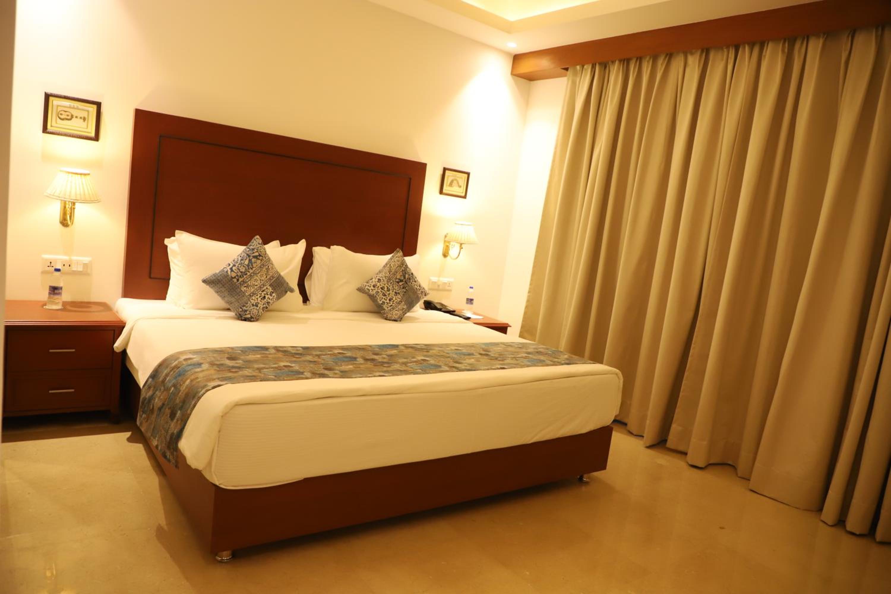 Double Room With Pool View photo 1