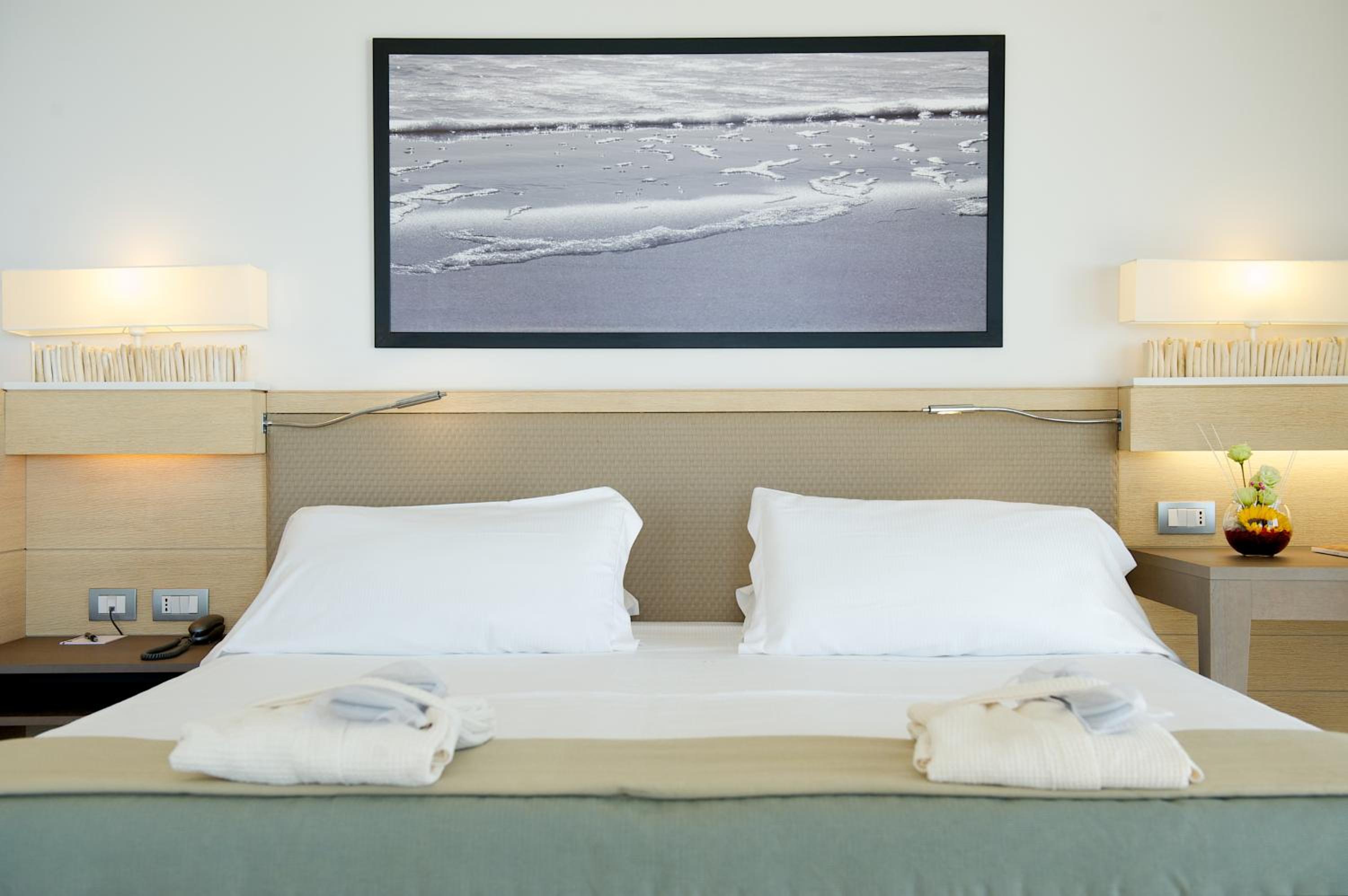 Classic Double Room with Garden View and Spa Access - Photo 2