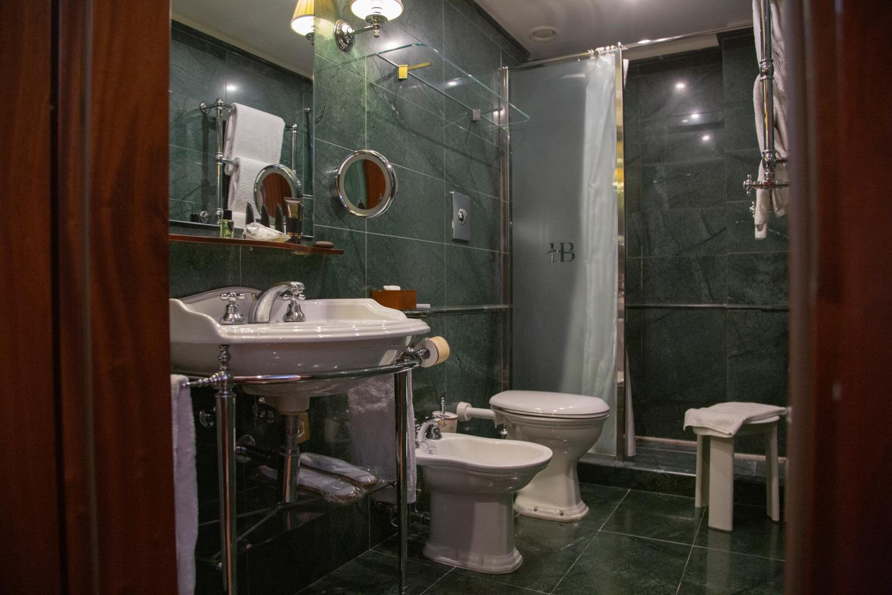 Classic Double Room with Lagoon View photo 2