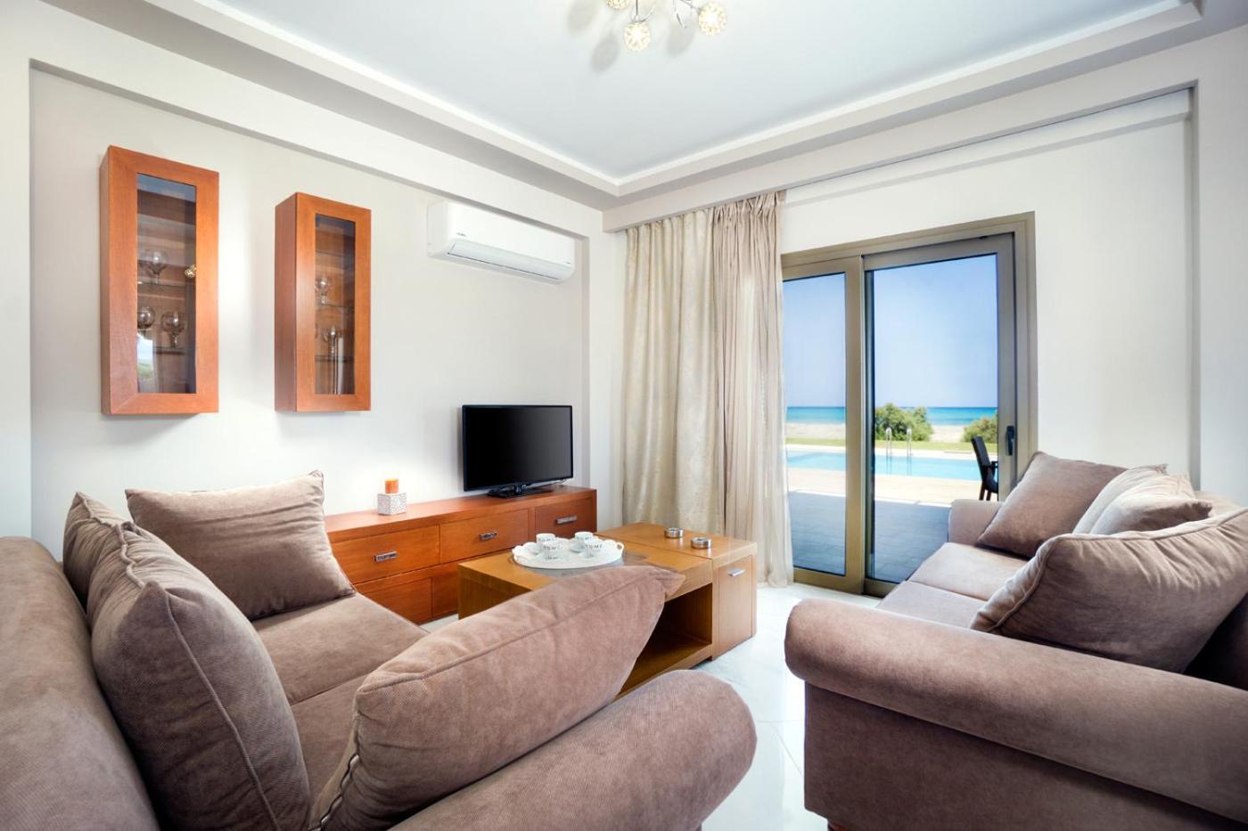 Villa - Beach Front