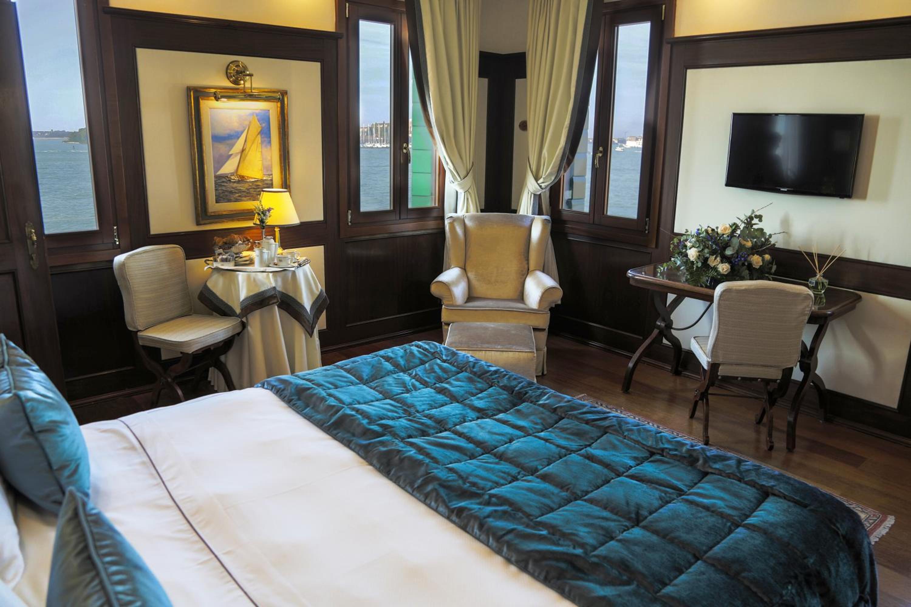 Premium Room with Lagoon View