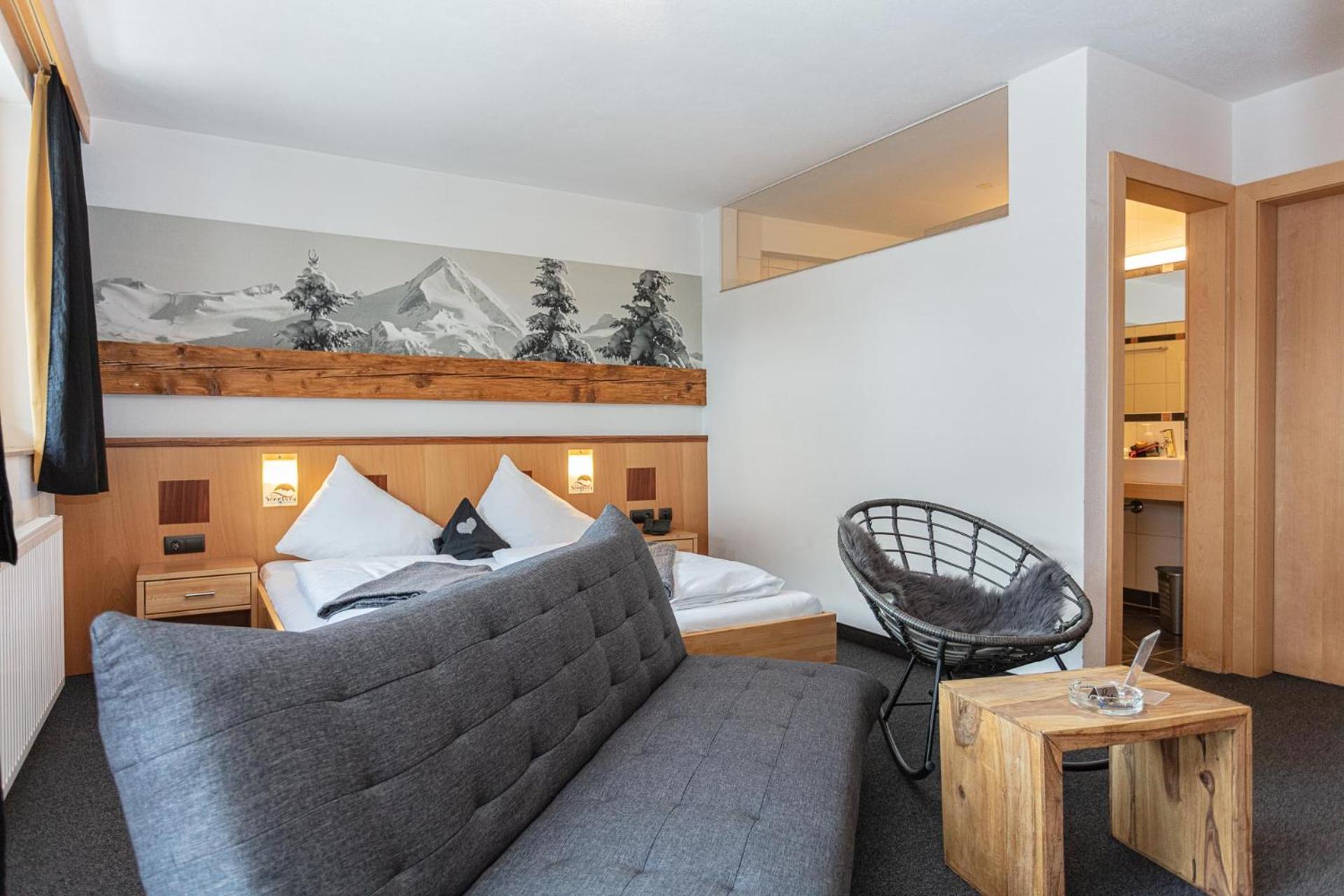 Family Suite with Balcony photo 1