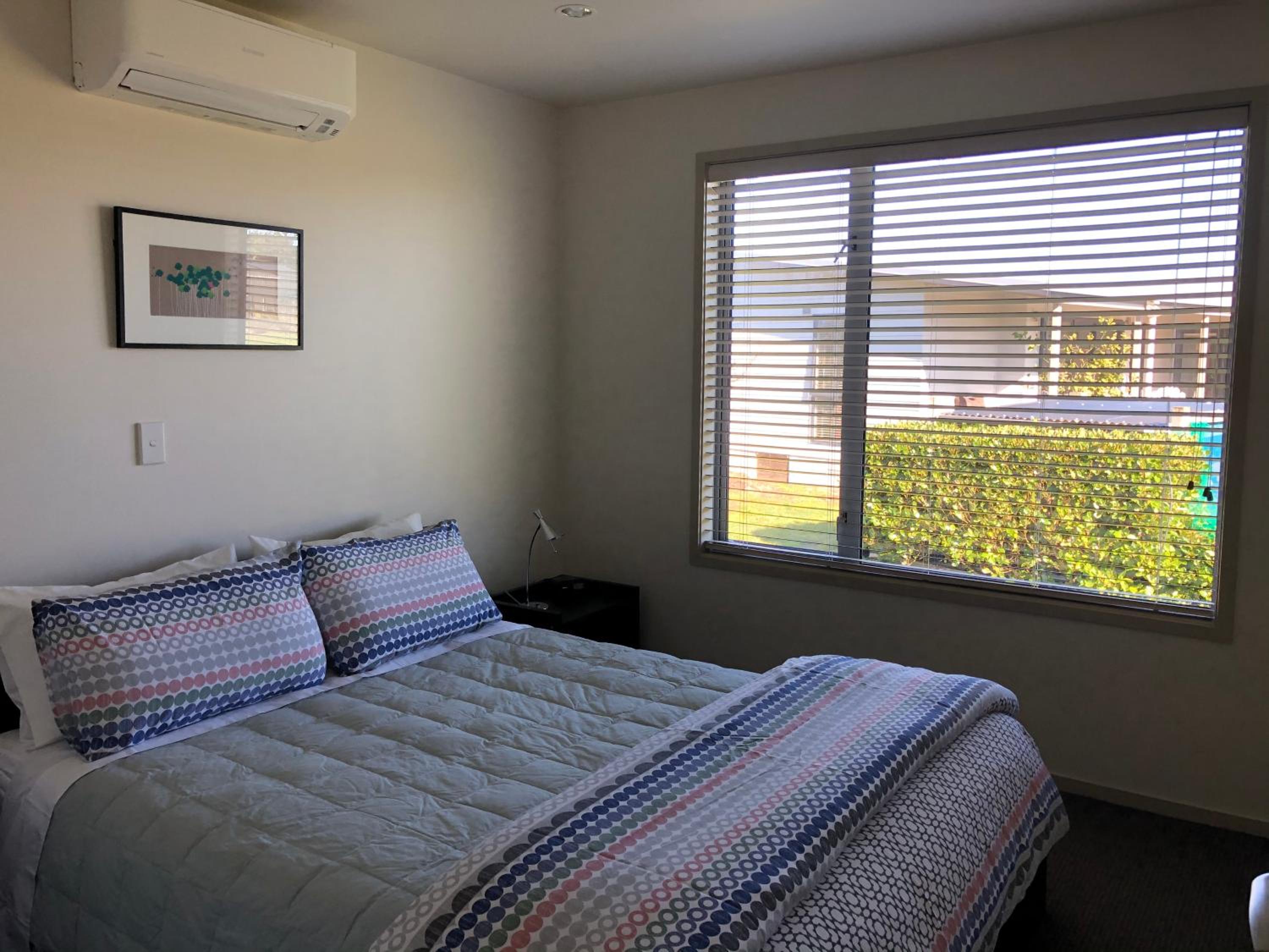 Two-Bedroom House - Photo 7