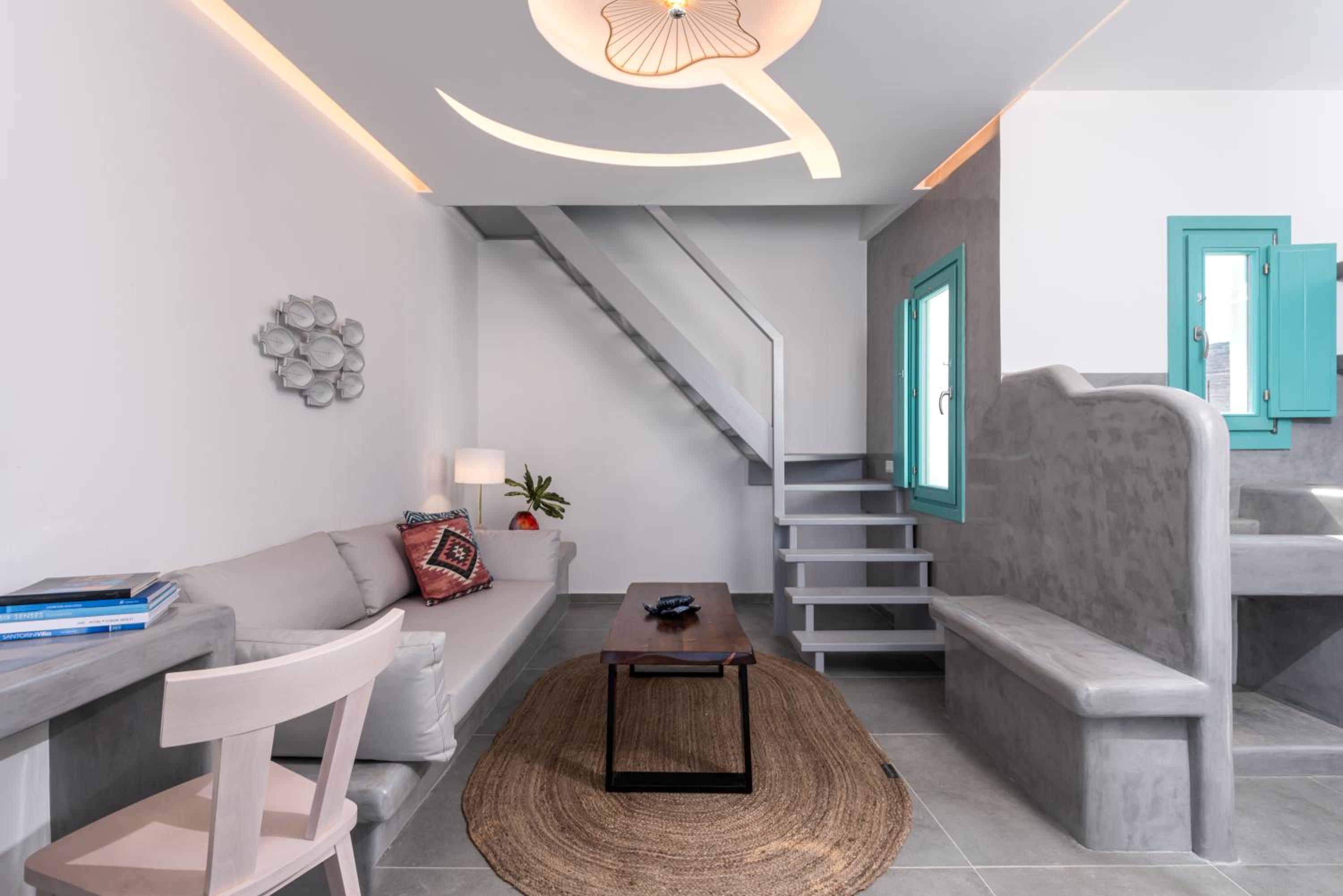 Loft Suite with Outdoor Hot Tub - Photo 6