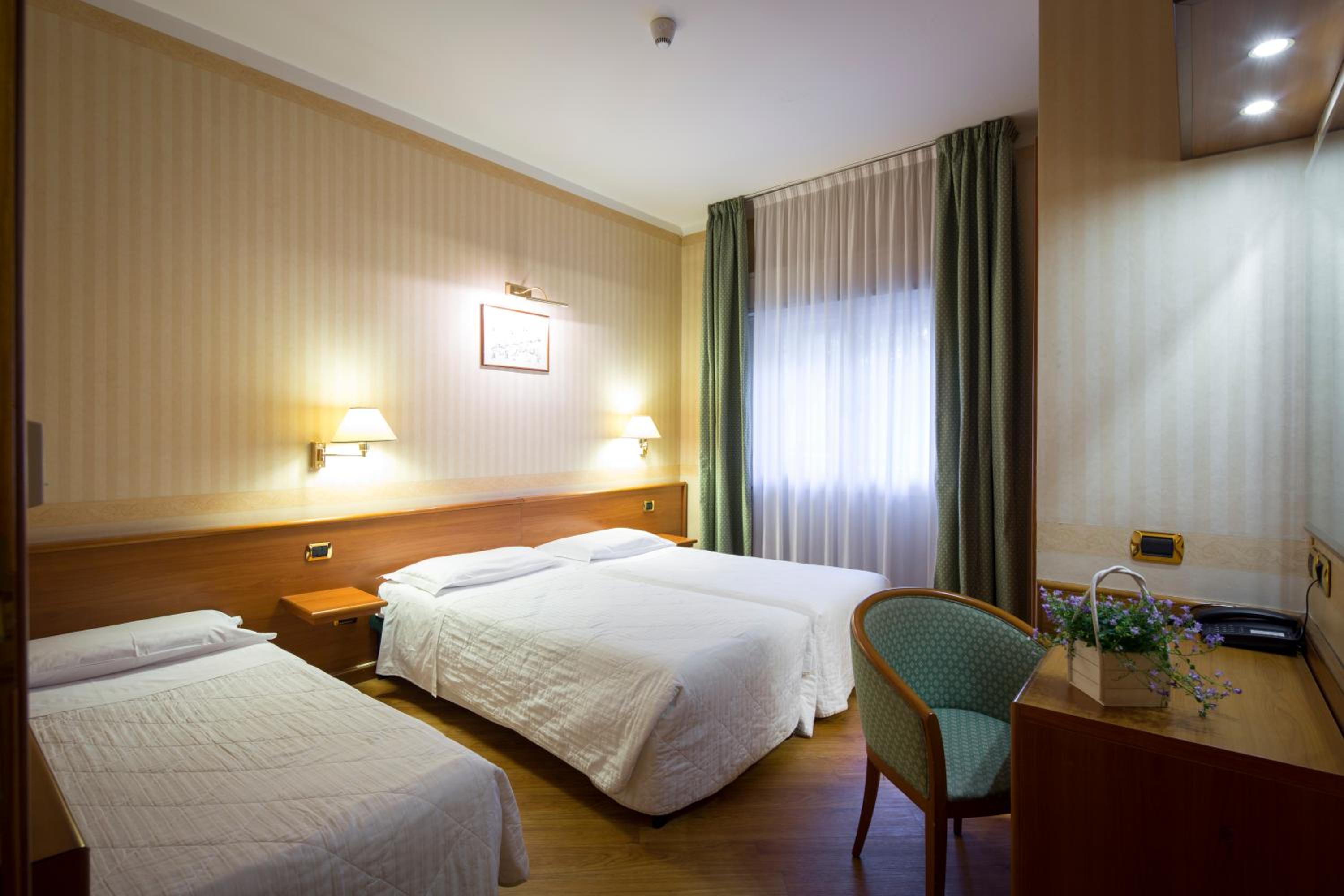 Triple Room - Photo 3