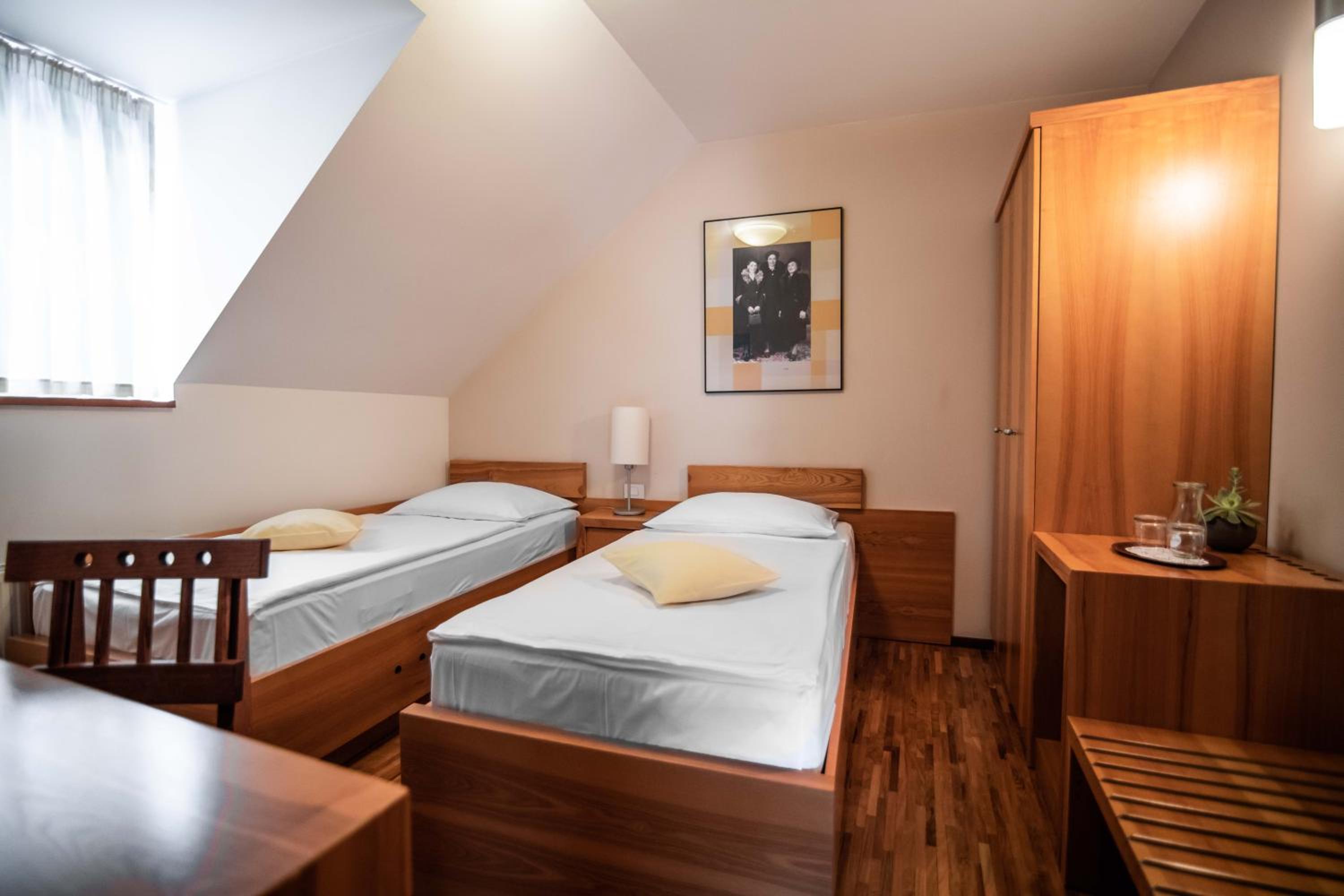 Triple Room photo 2