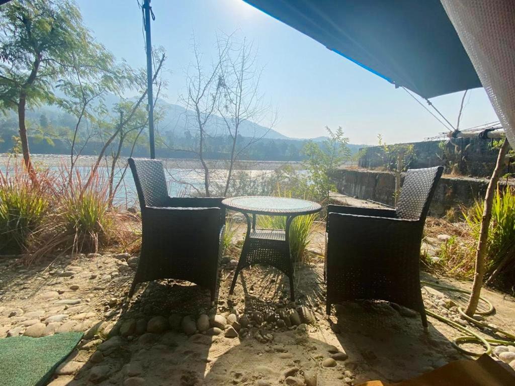 LUSHY DAYS BOOM CAMP
