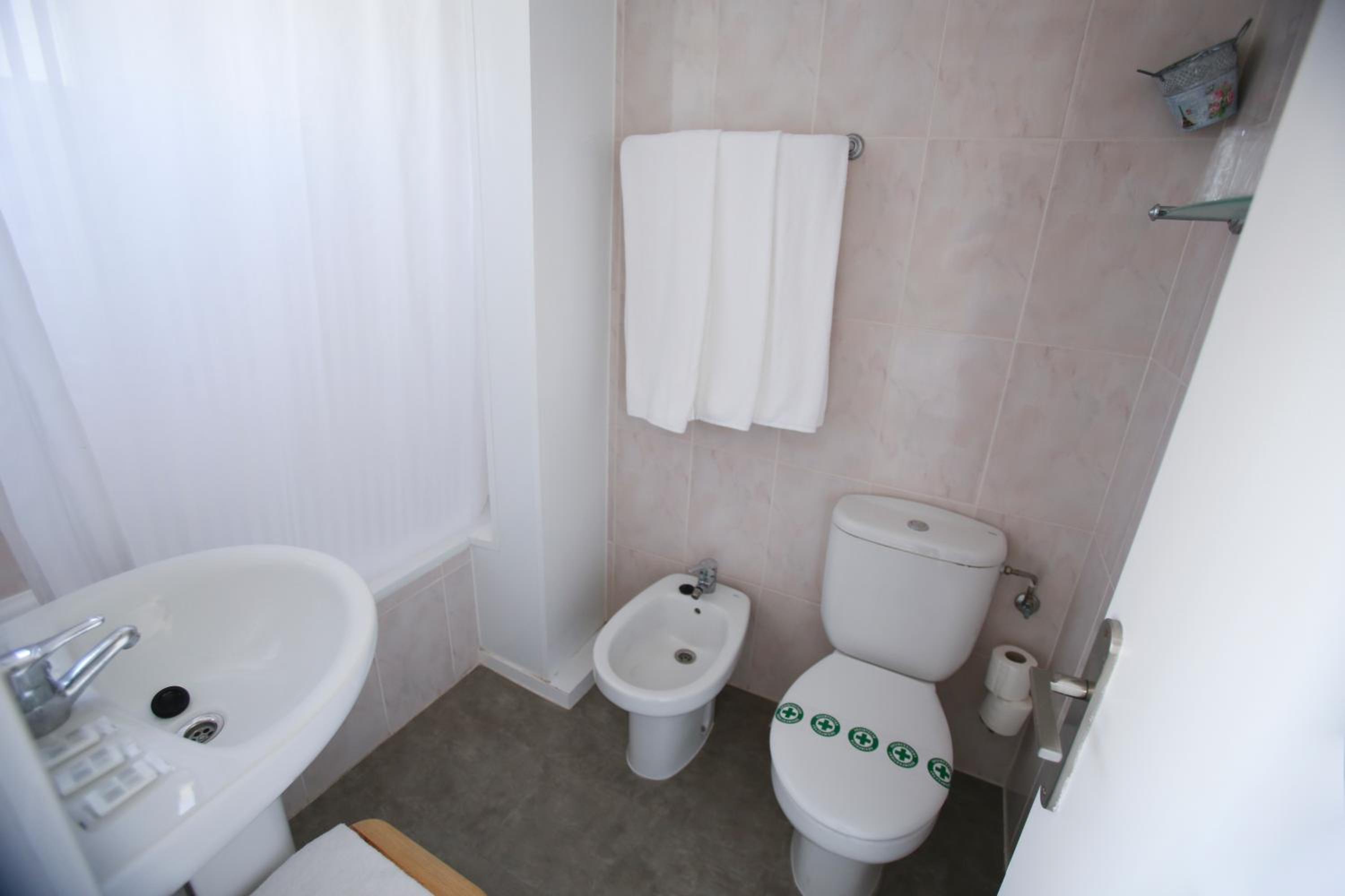Triple Room with Side Sea View photo 3