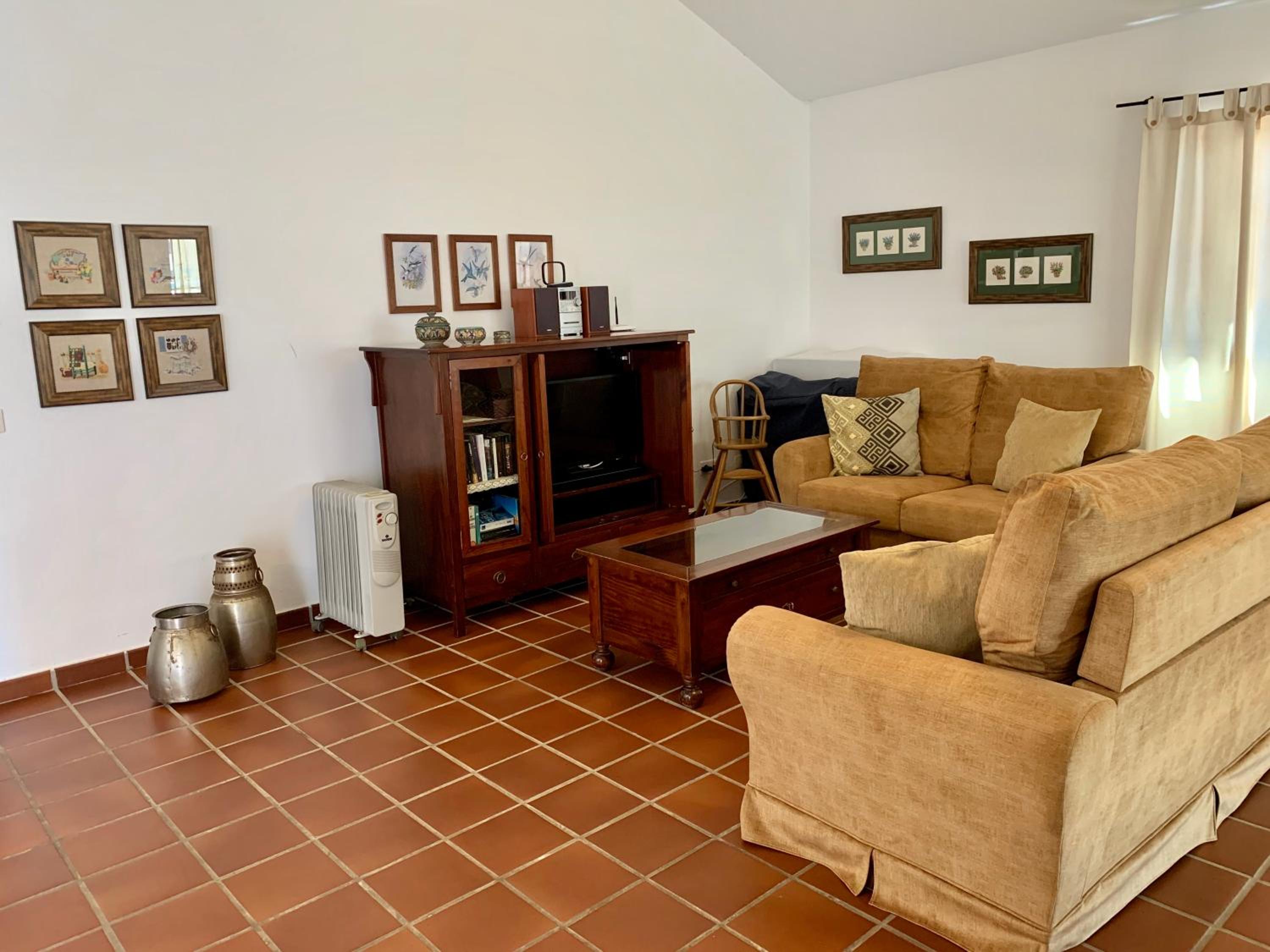 Three-Bedroom House photo 2