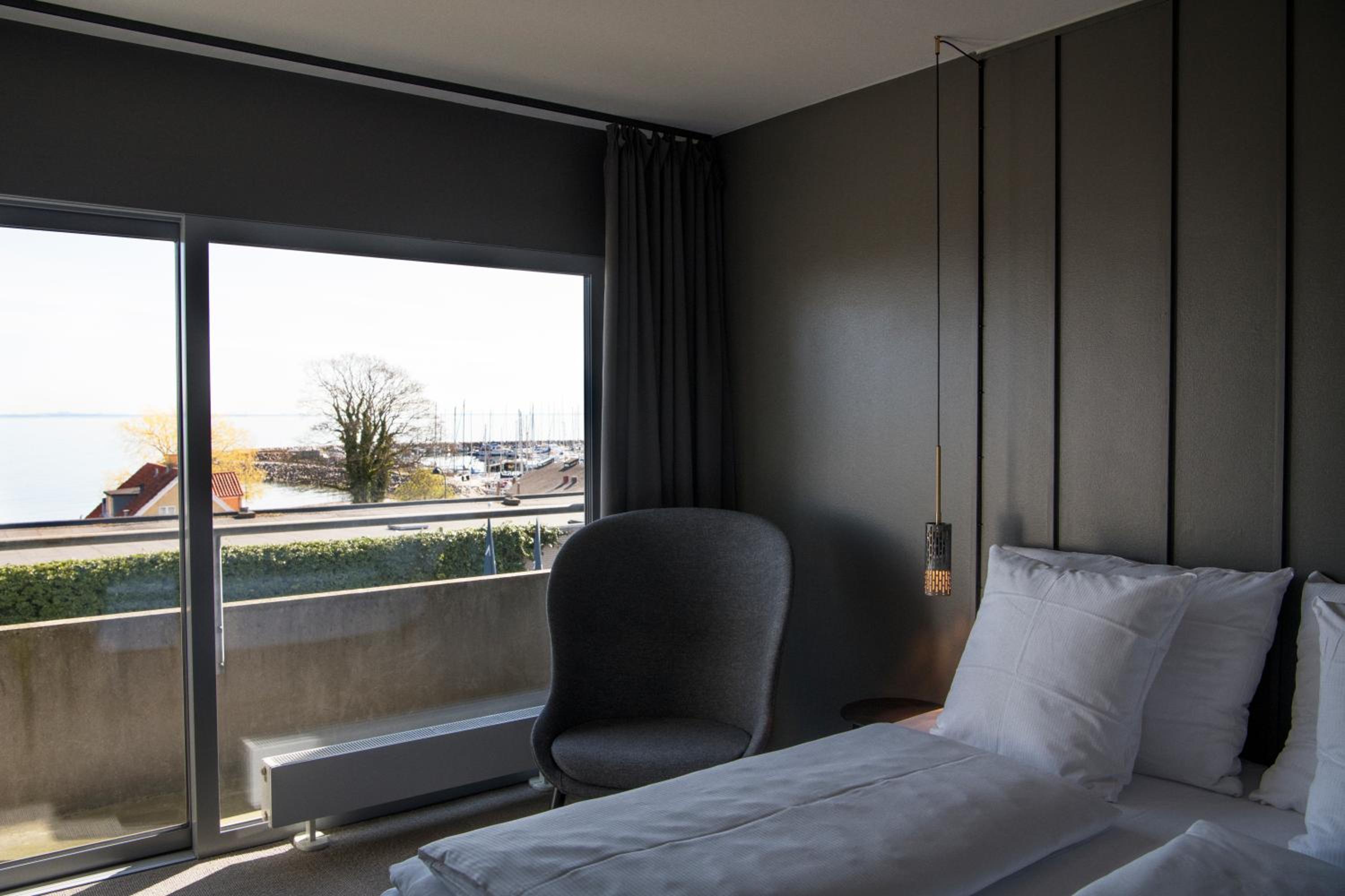 Double Room with Sea View - Photo 5