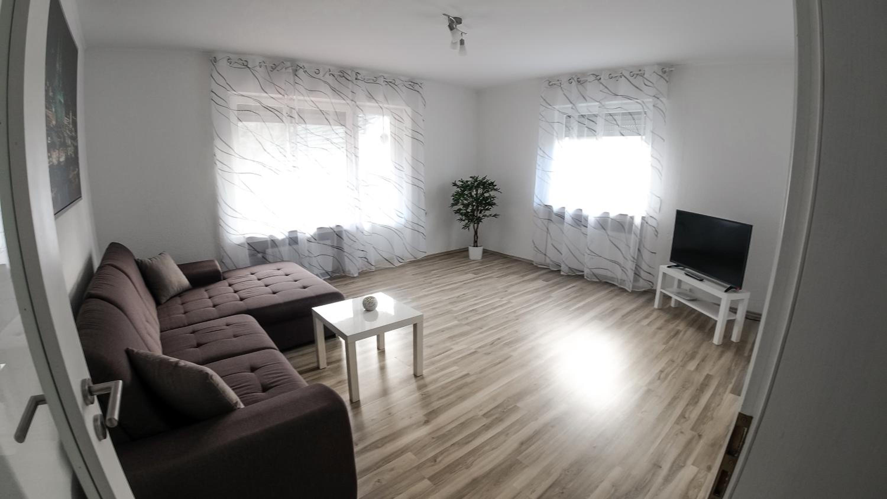 Two-Bedroom Apartment - Photo 4