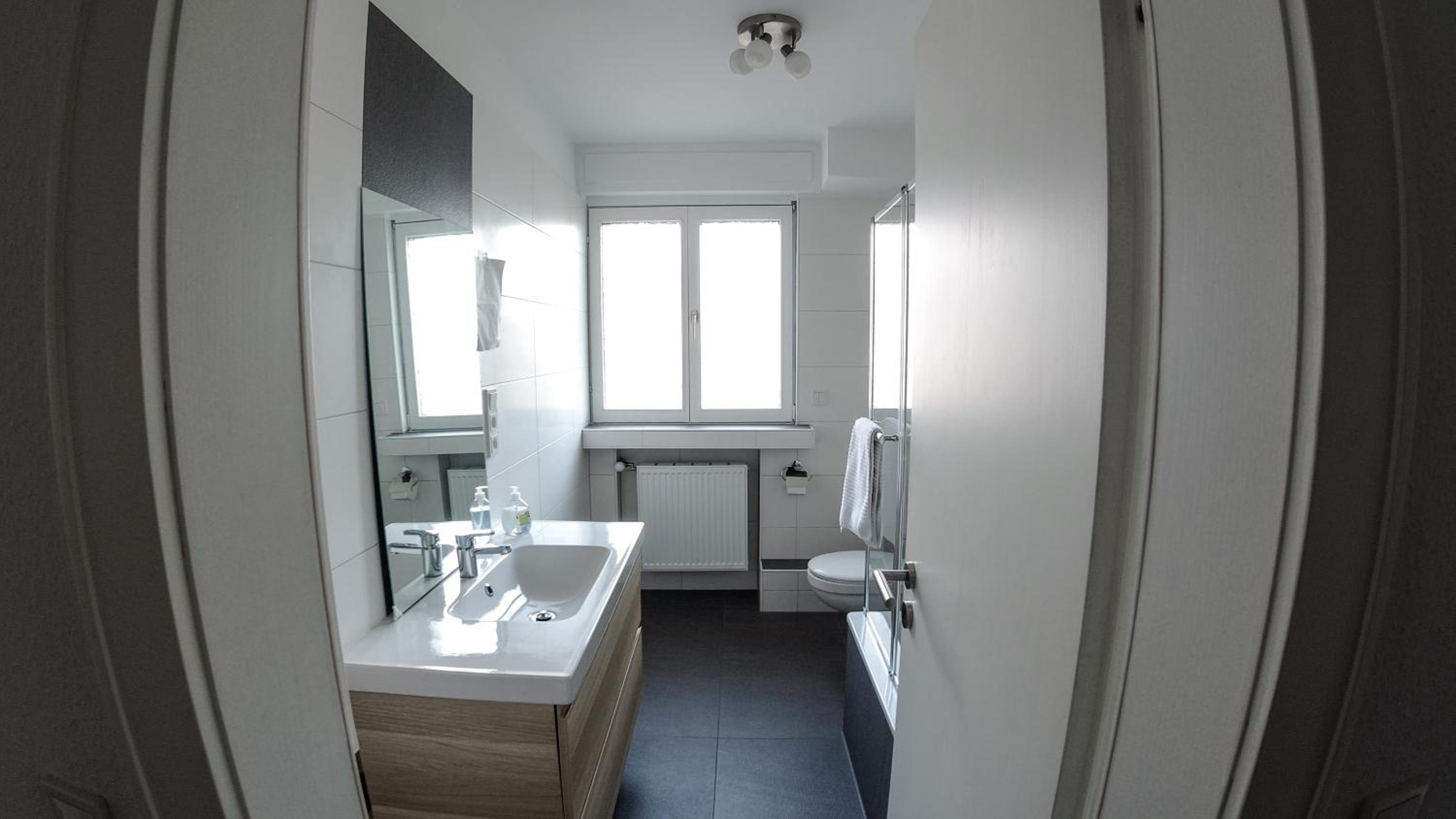 Two-Bedroom Apartment - Photo 32