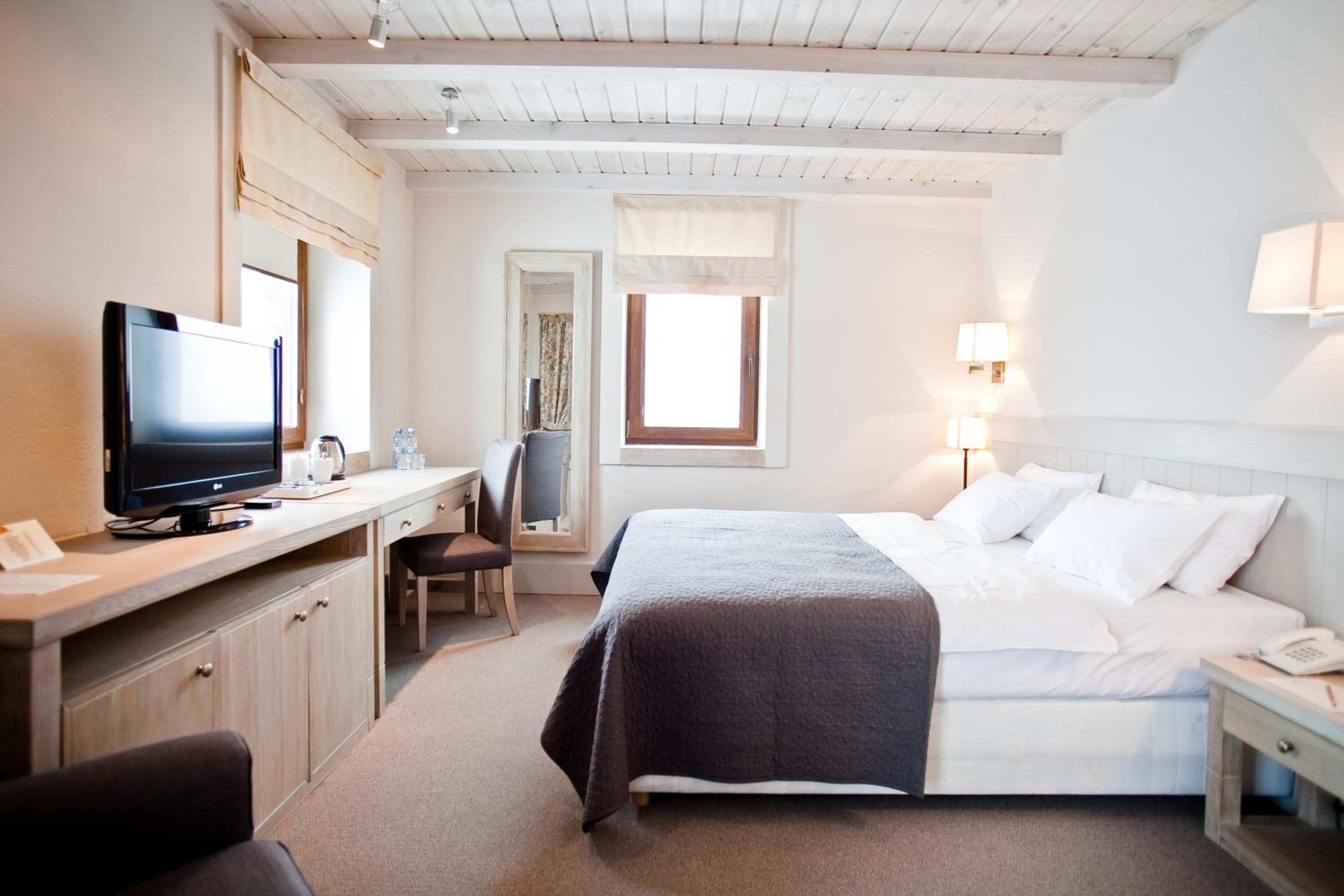 Superior Double or Twin Room with Balcony - Photo 1