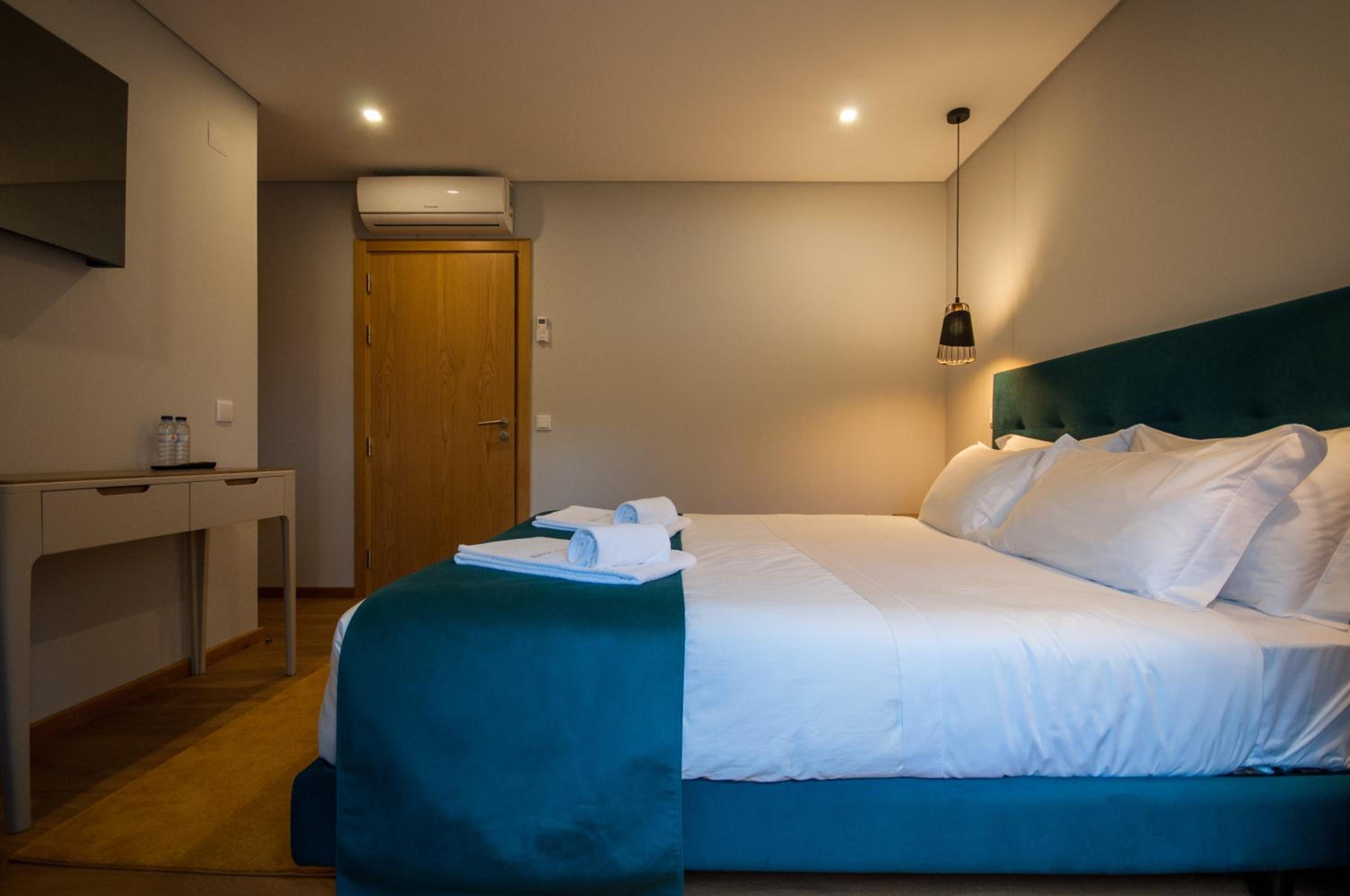 Double Room with Pool View photo 3