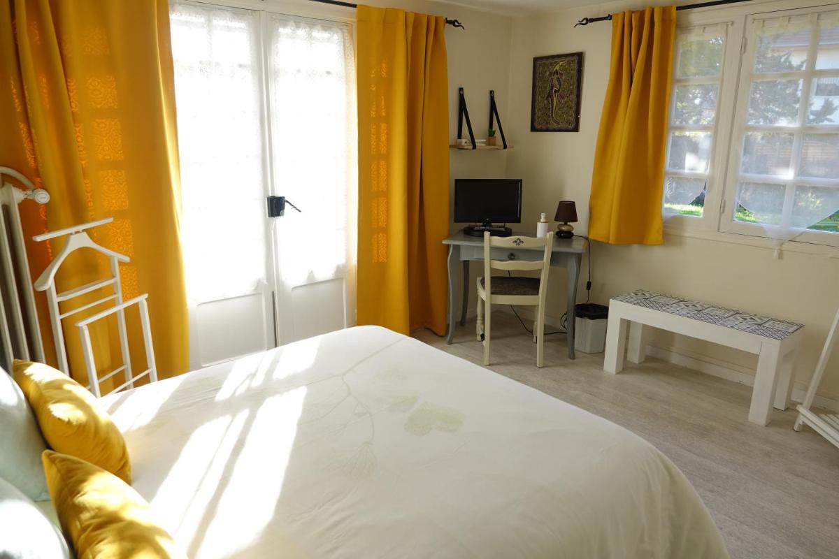 Double Room with Private Bathroom photo 1
