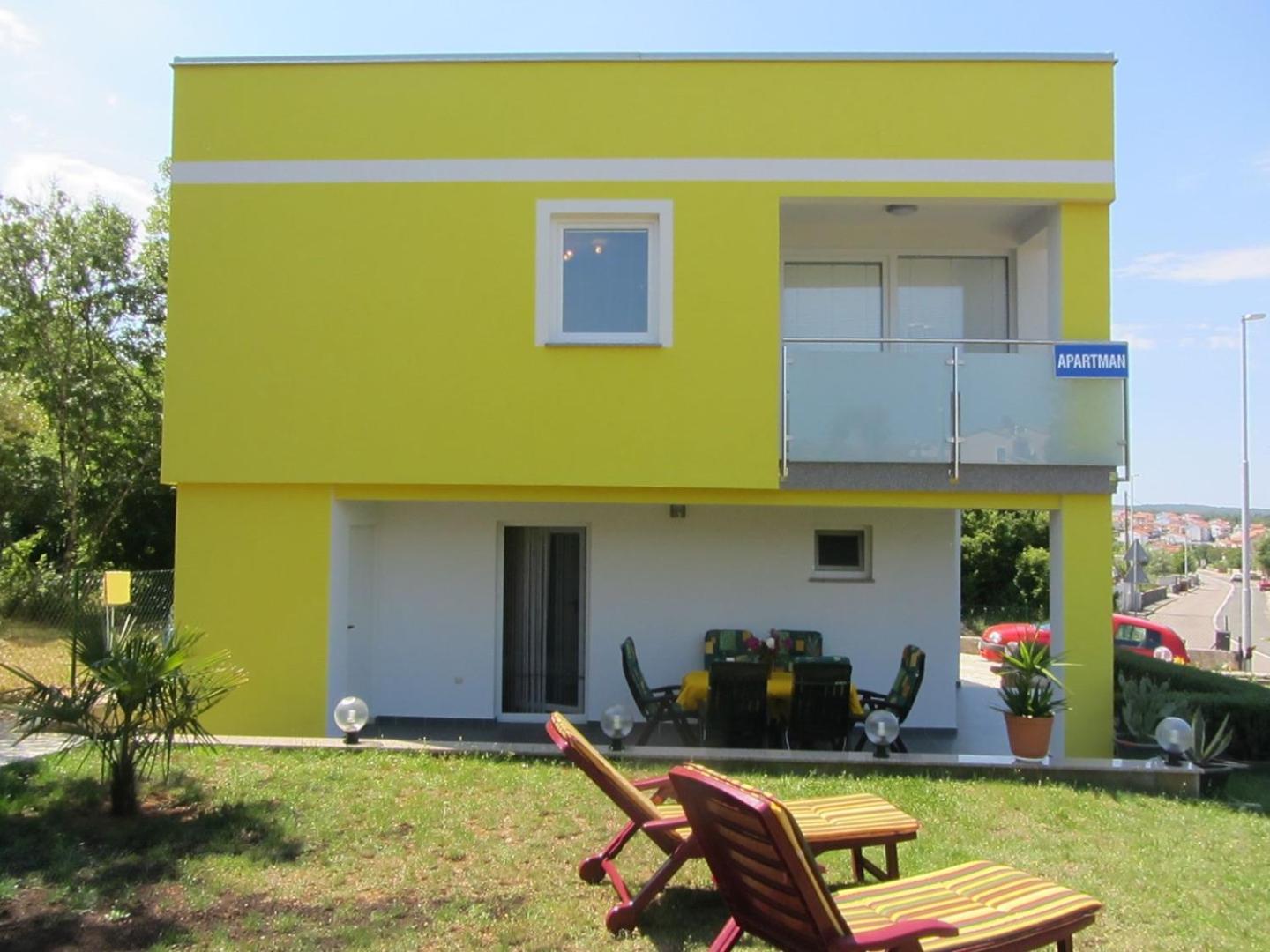Apartment with Balcony