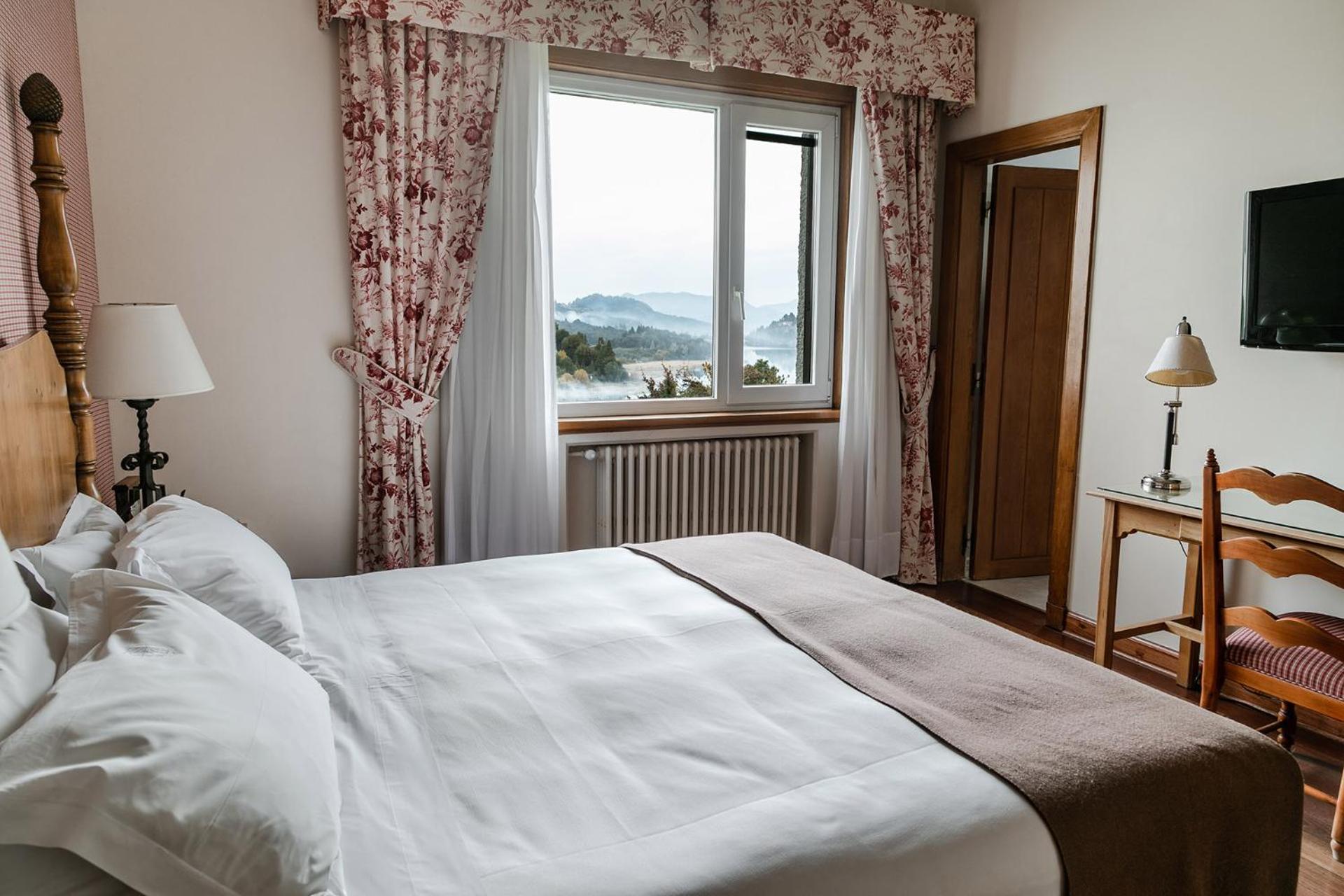 Double Room with Lake View