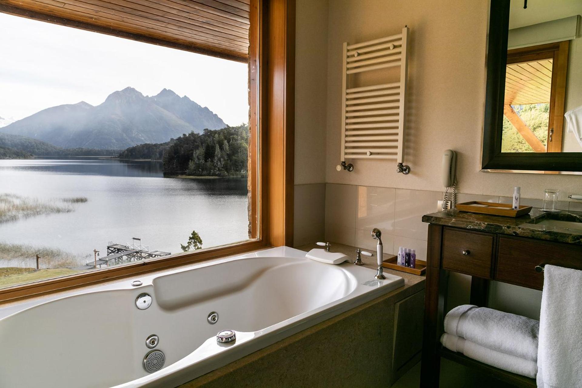 Luxury Studio Moreno Lake