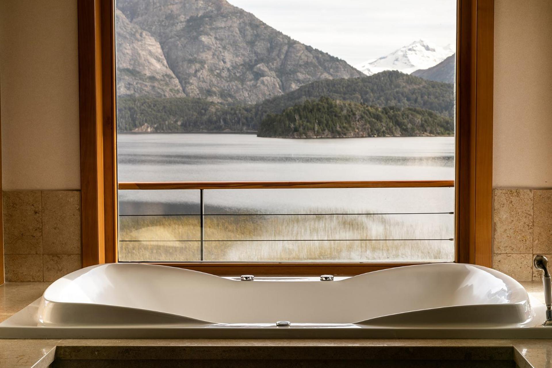 Luxury Suite Moreno Lake thumbnail 6