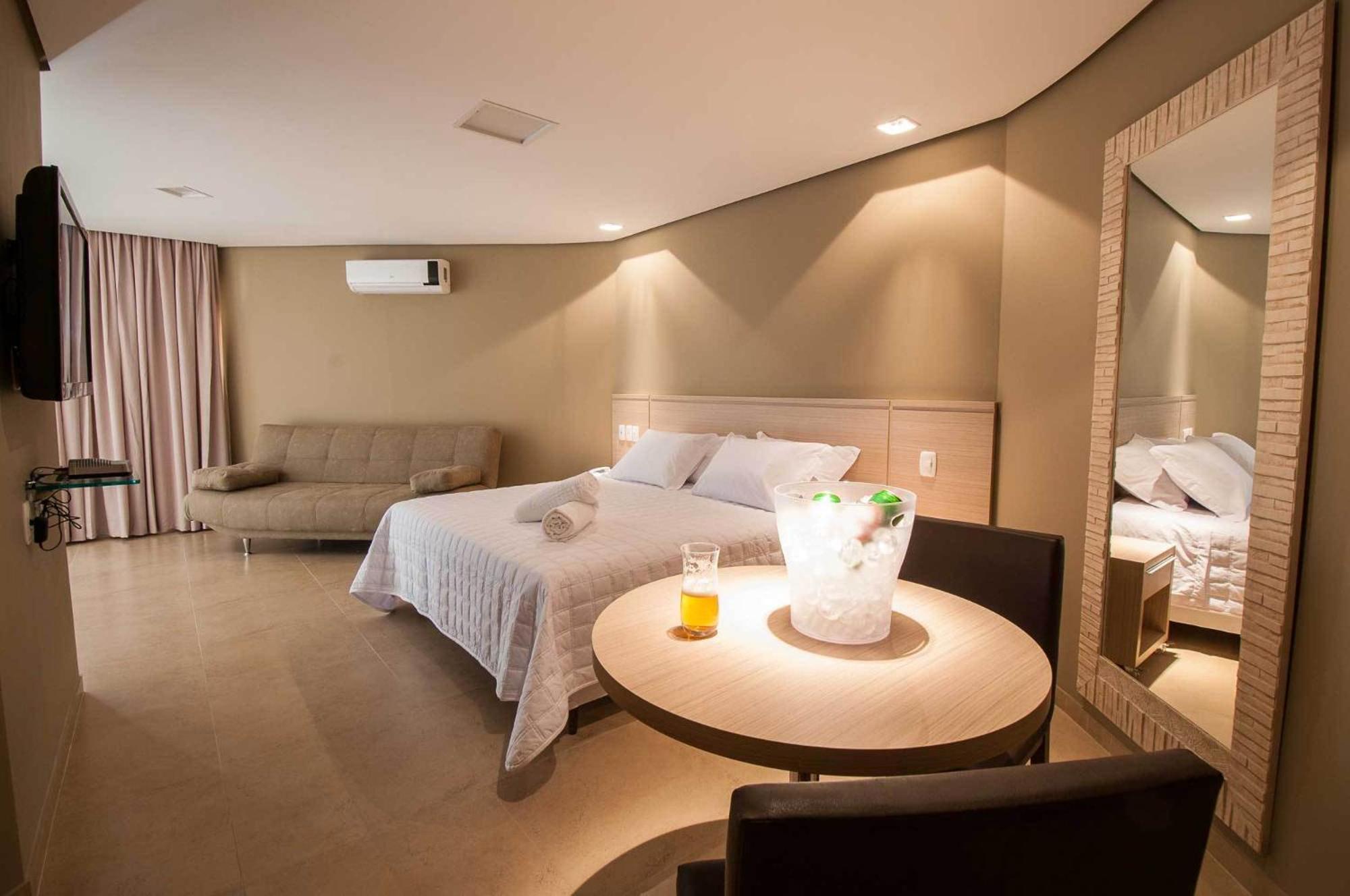 Deluxe Apartment